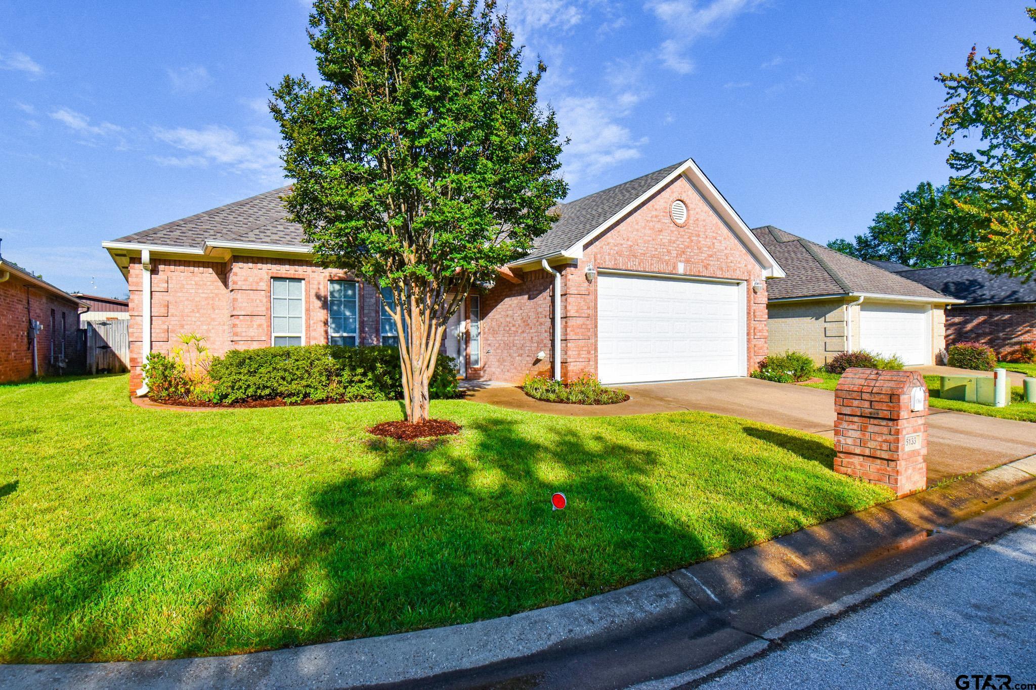 5133 Avenham Ct