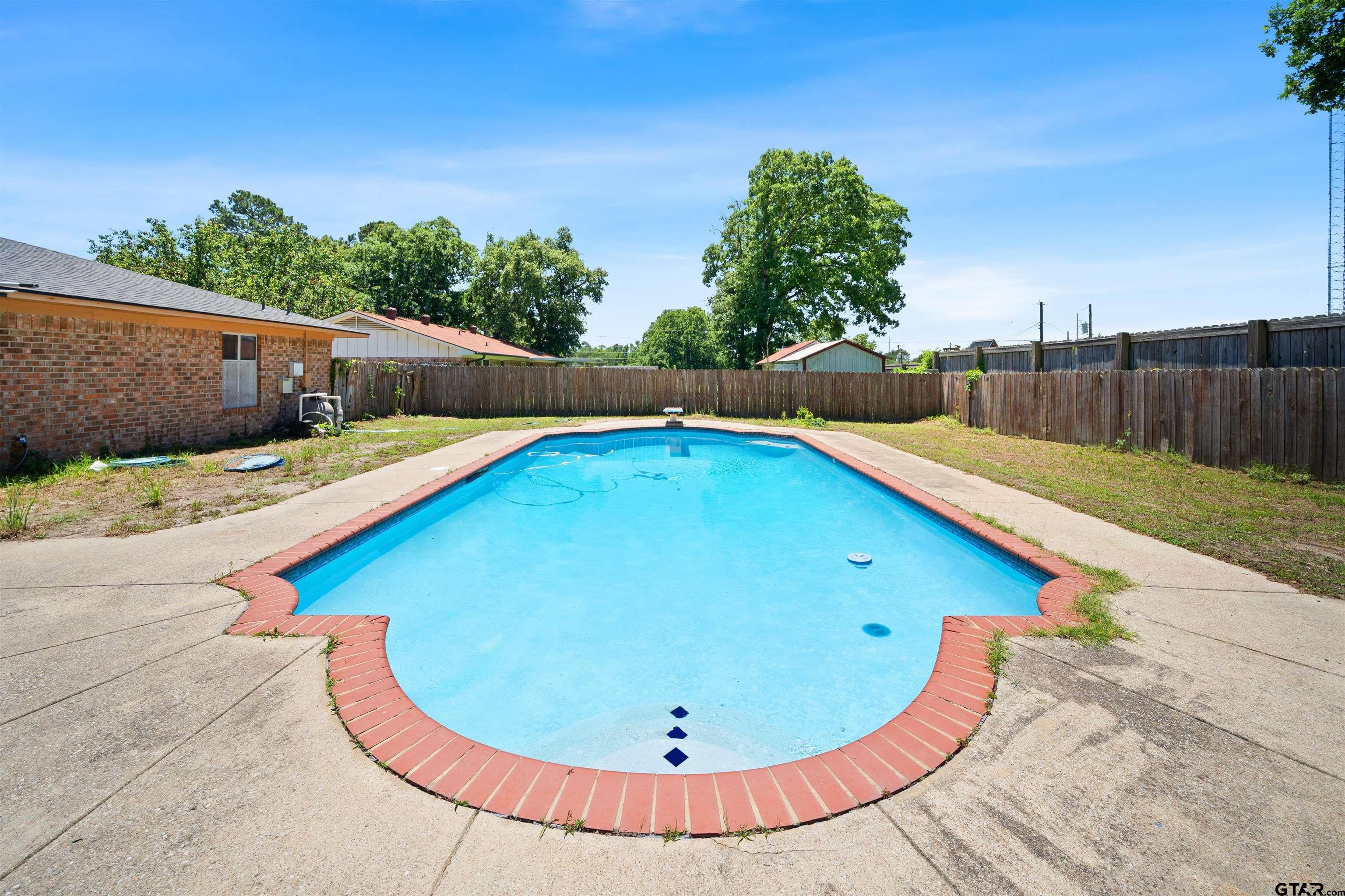 230 County Road 2302