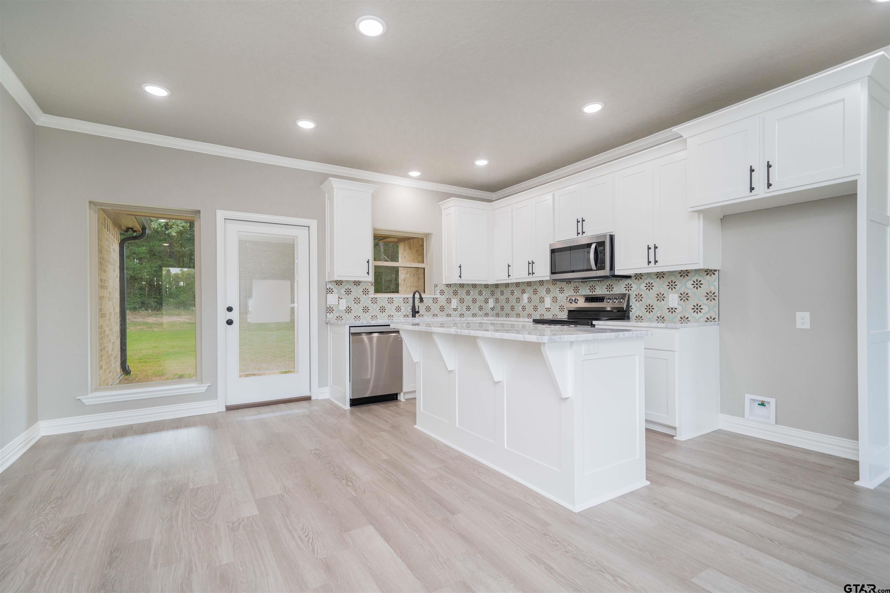 153 Heartland Crossing