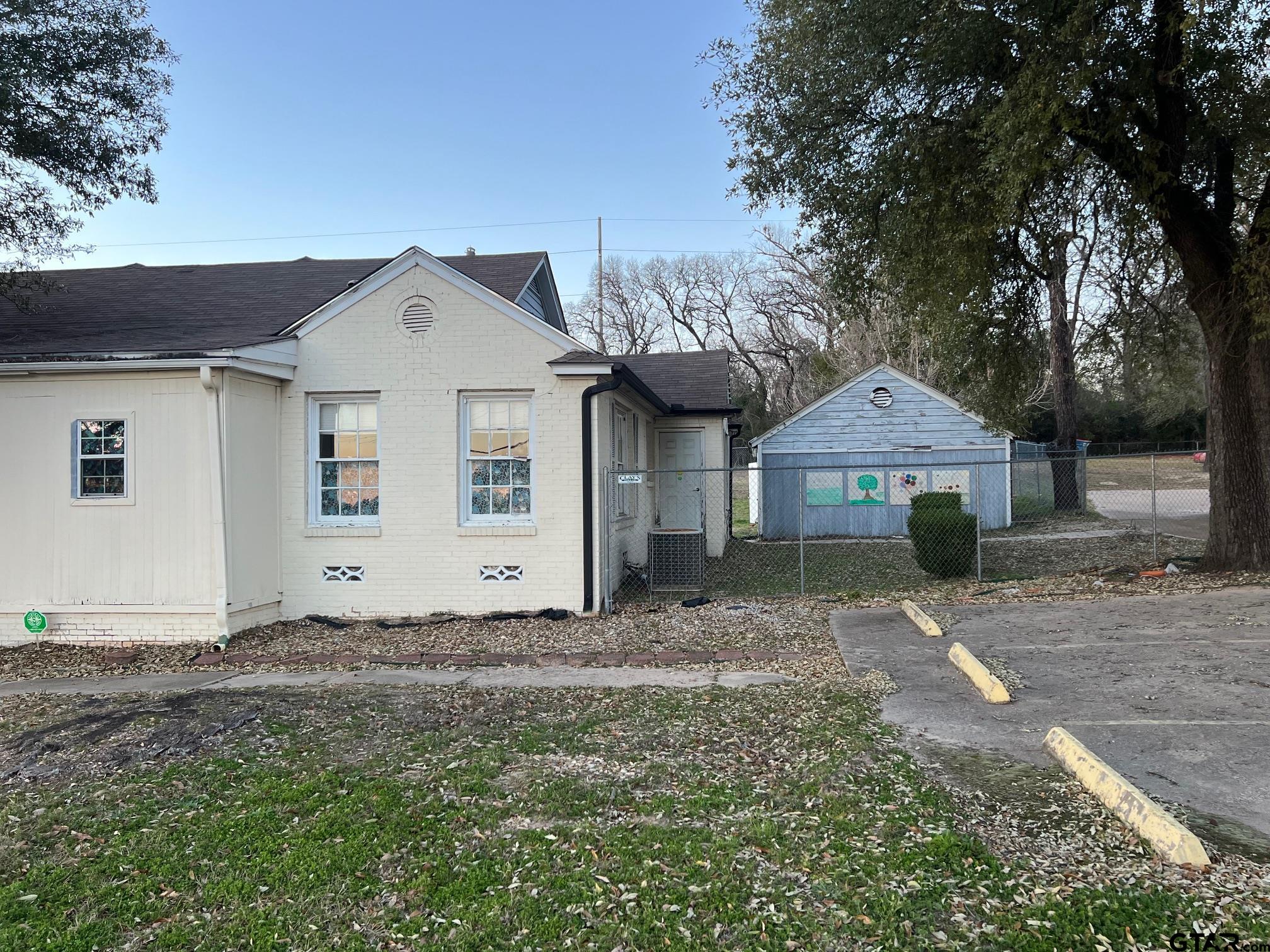 3409 Chandler HWY
