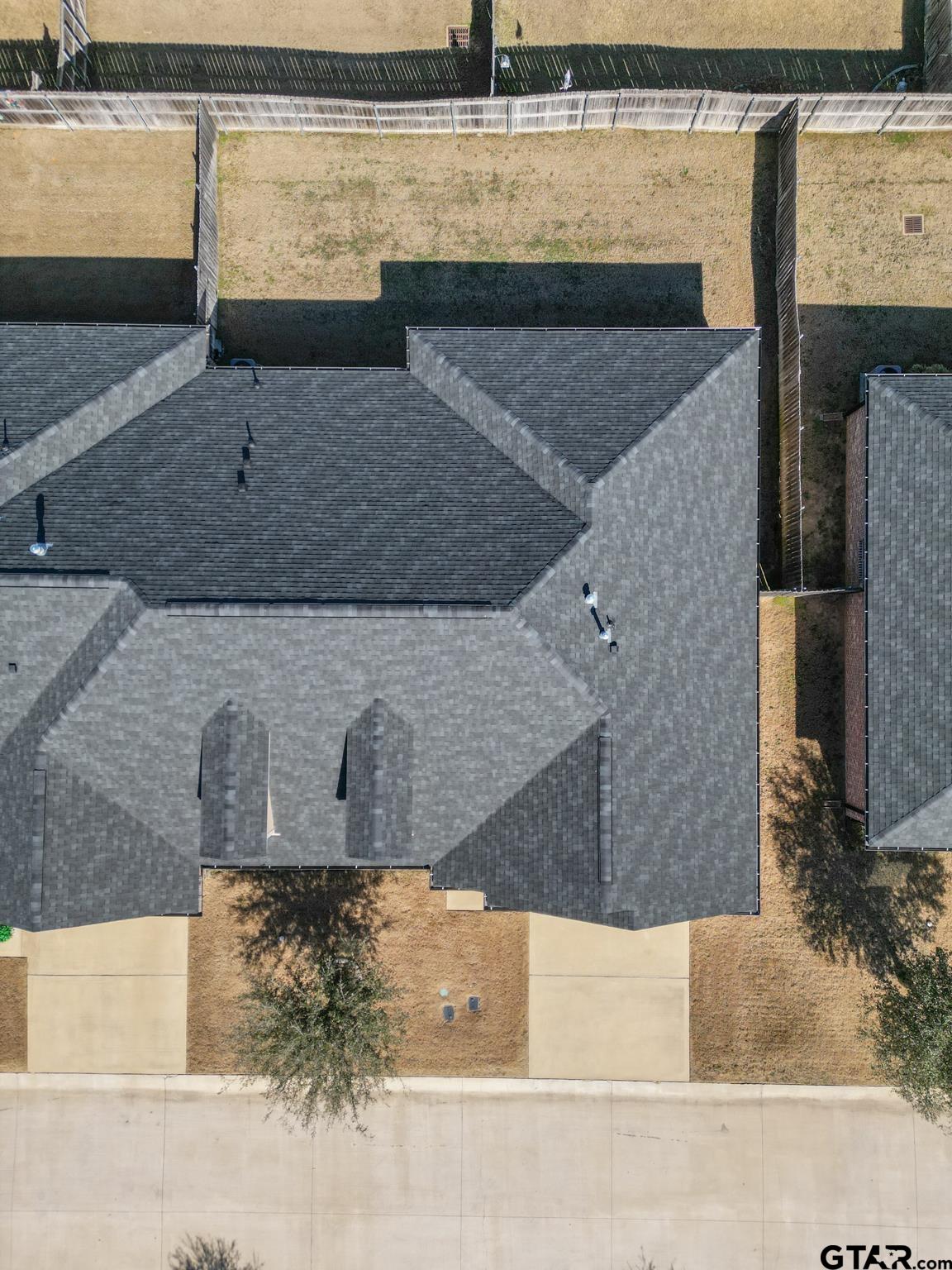 815 E Grande Blvd,  #L104