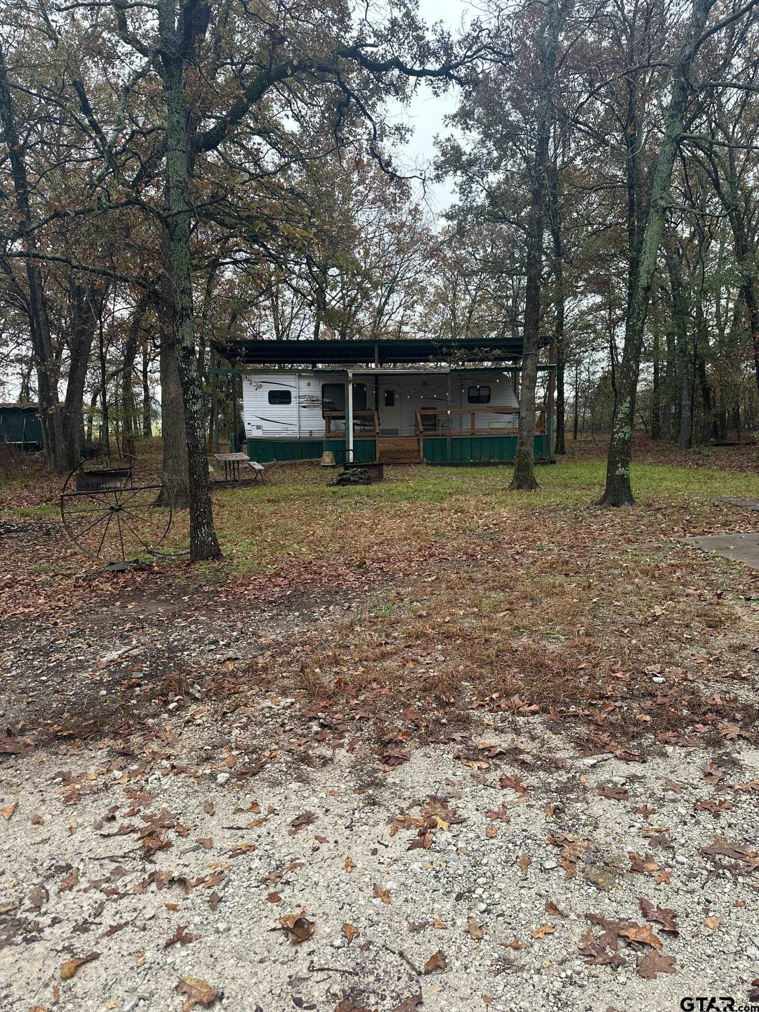 225 County Road 1975