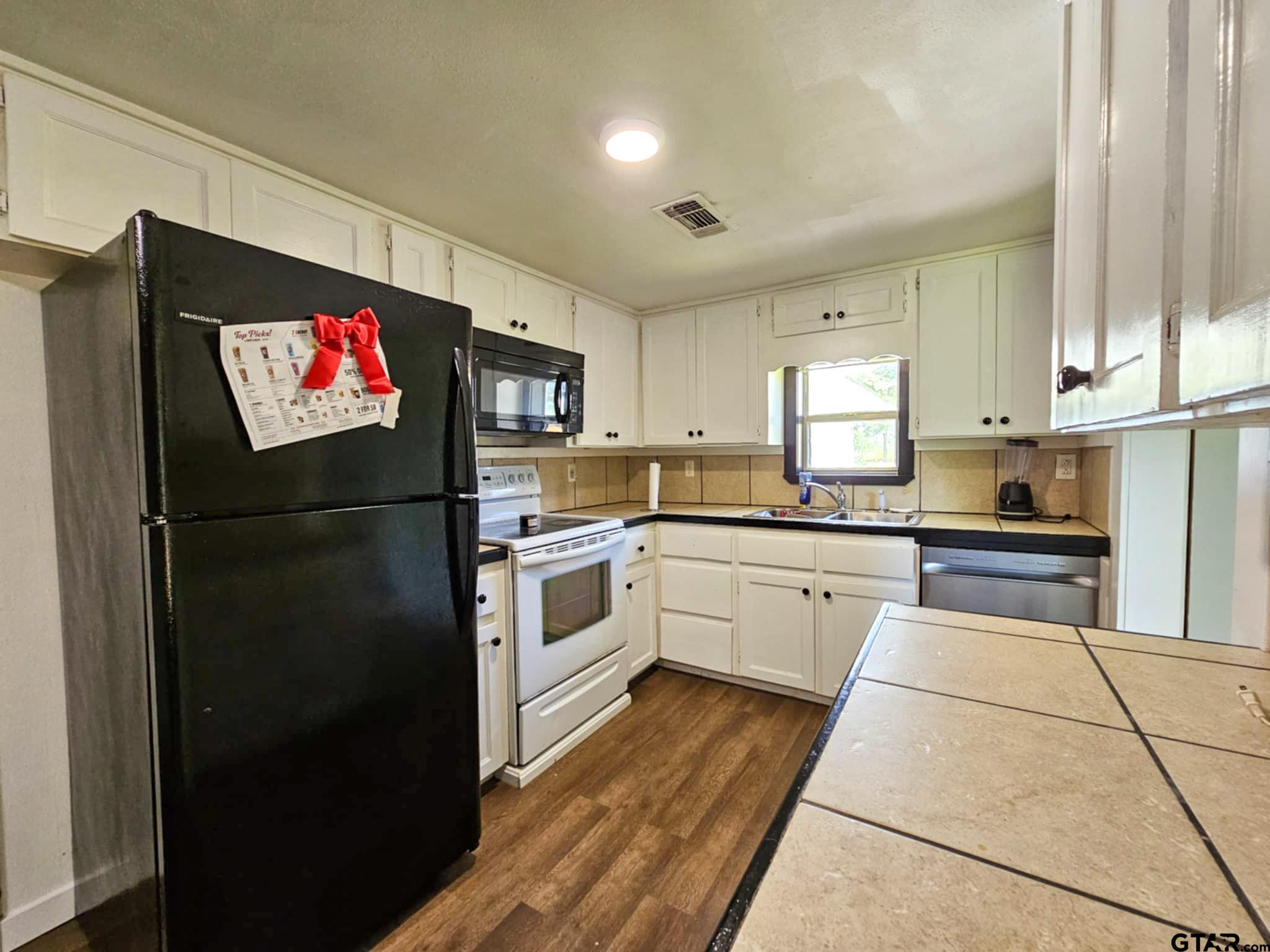 677 Anderson Co Road 142