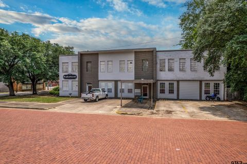 301 W Commerce Gladewater TX 75647