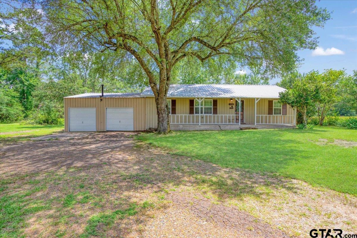 3268 Farm Road 1487