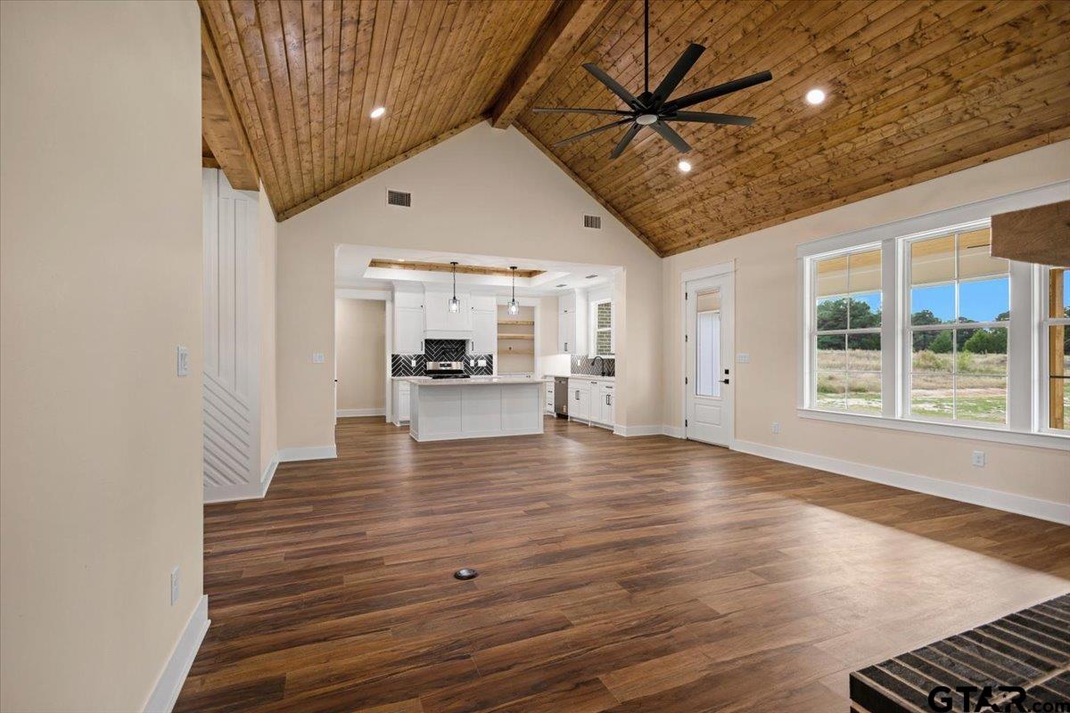 405-2 E Front Street