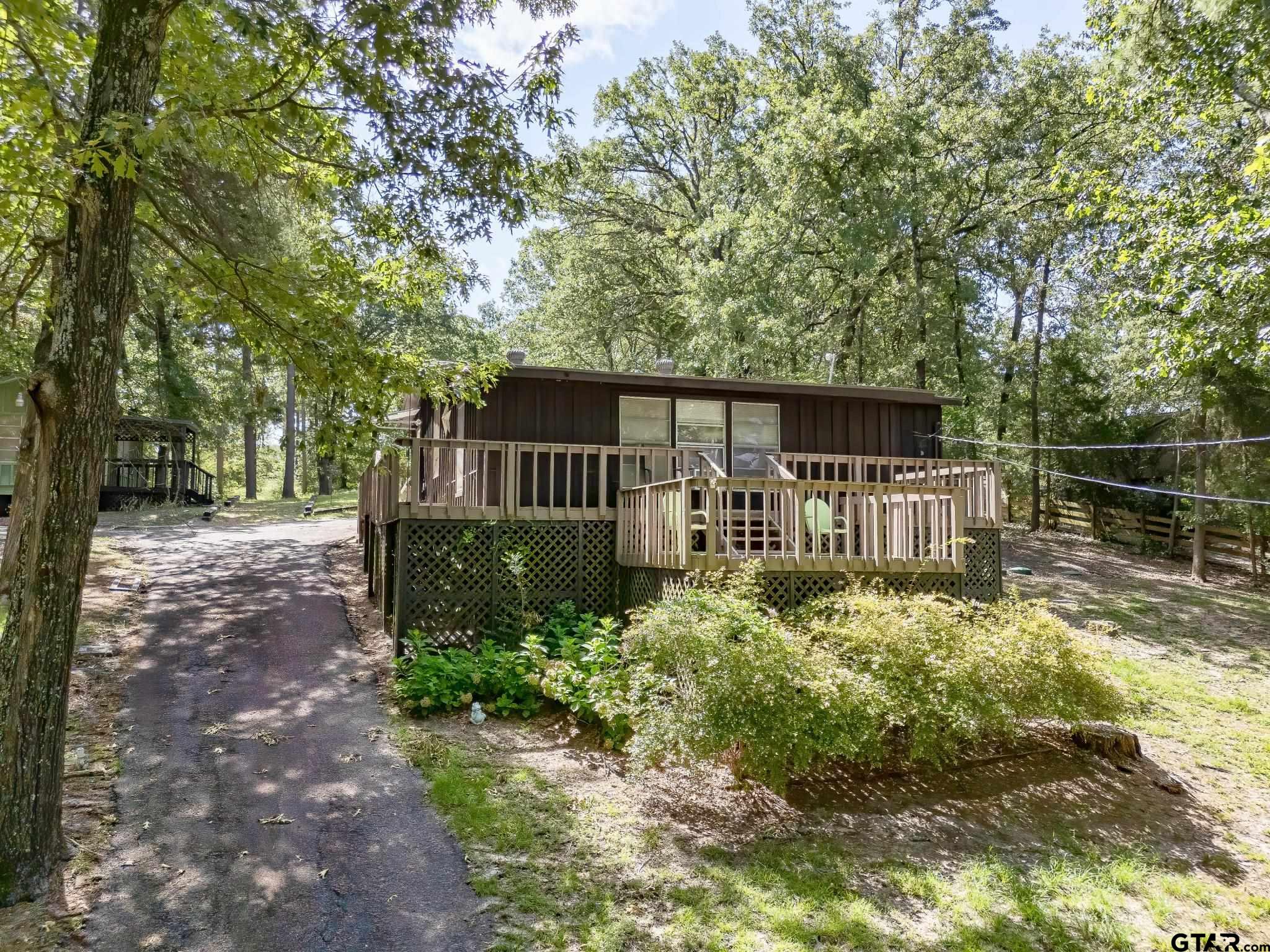 1933 Private Road 7908