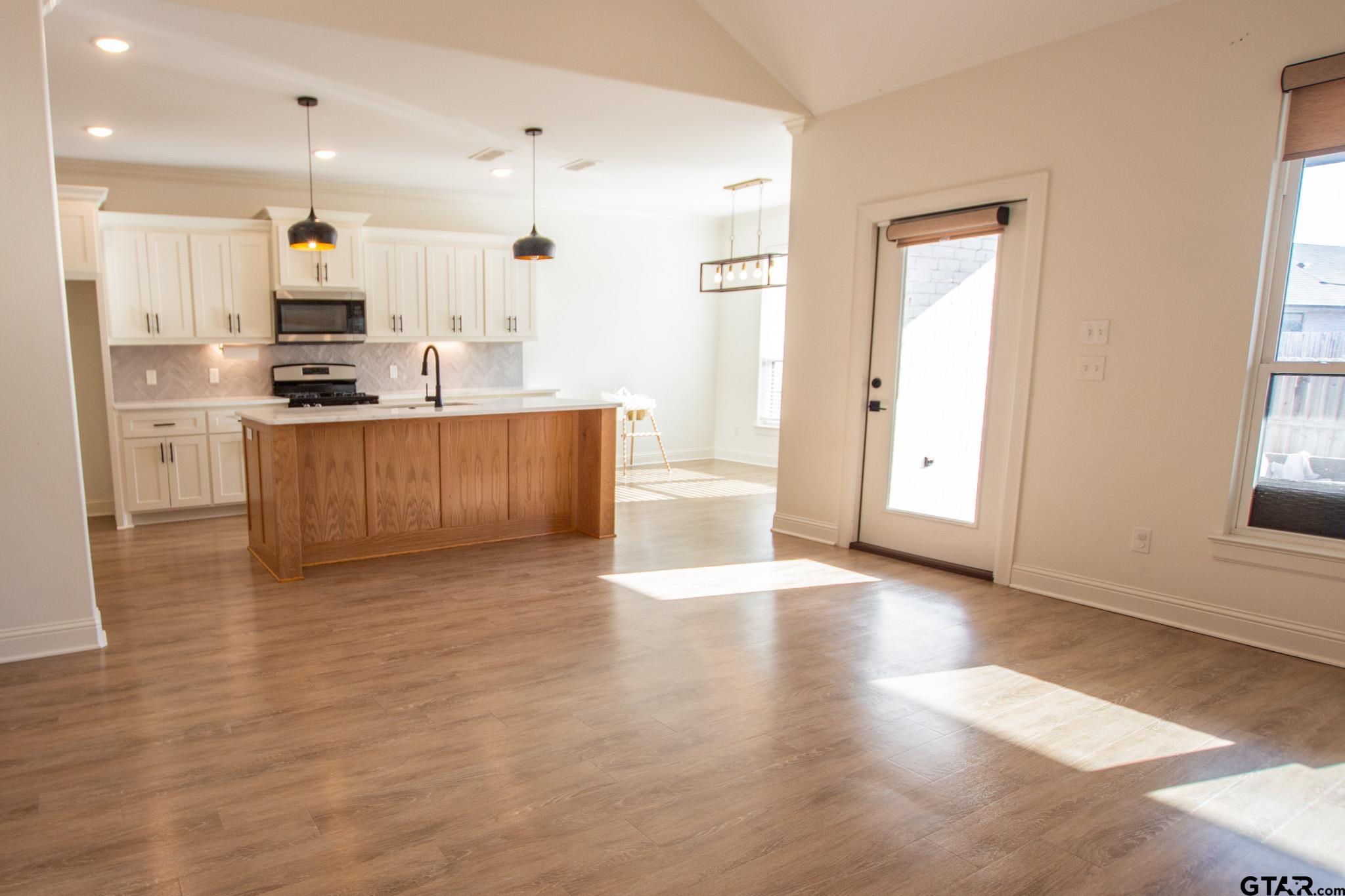 11463 Windsor Park Dr