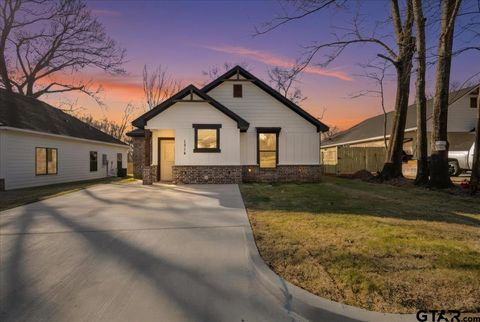 1314 Claude Tyler TX 75702