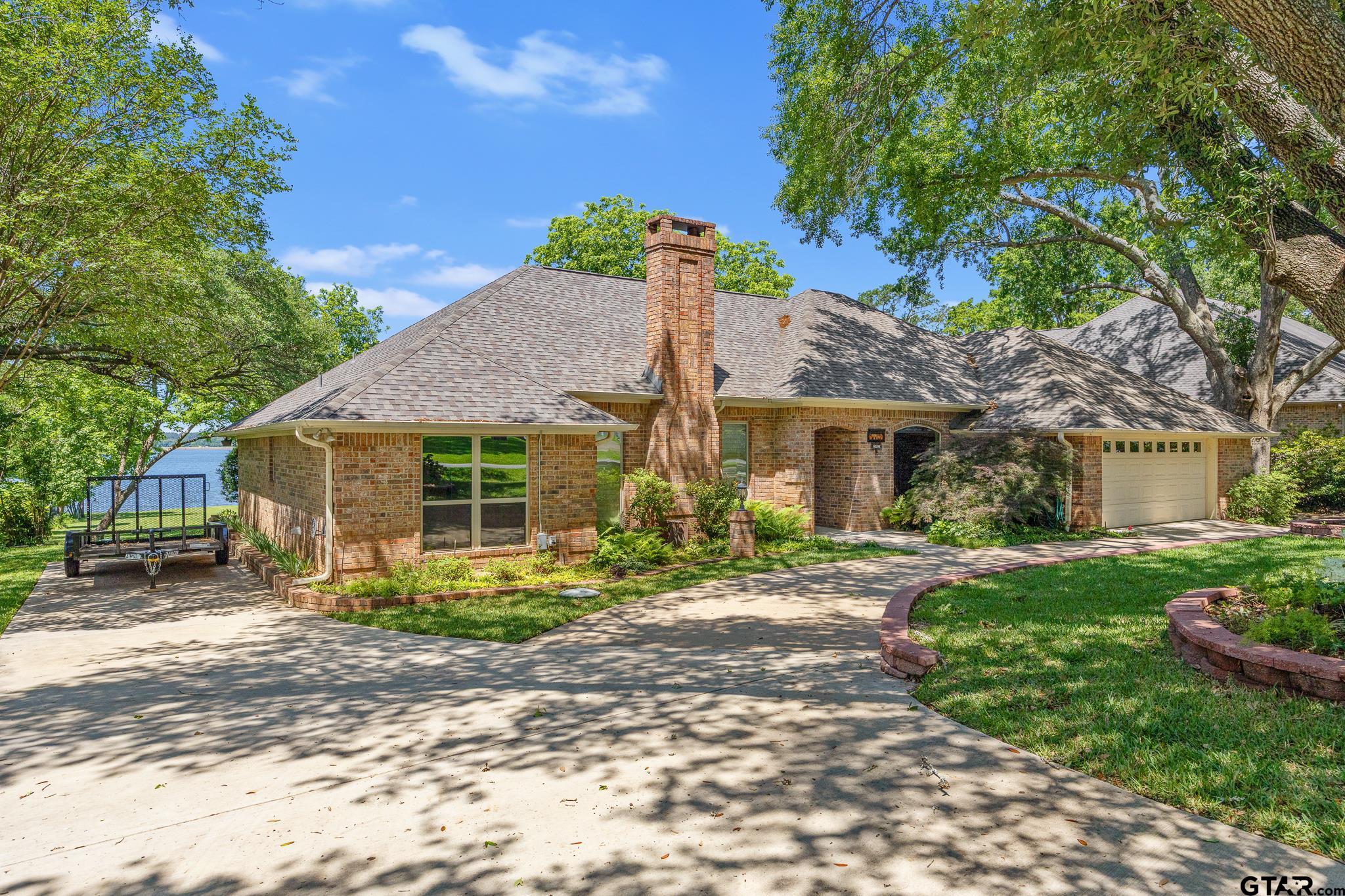 21184 Bay View Dr