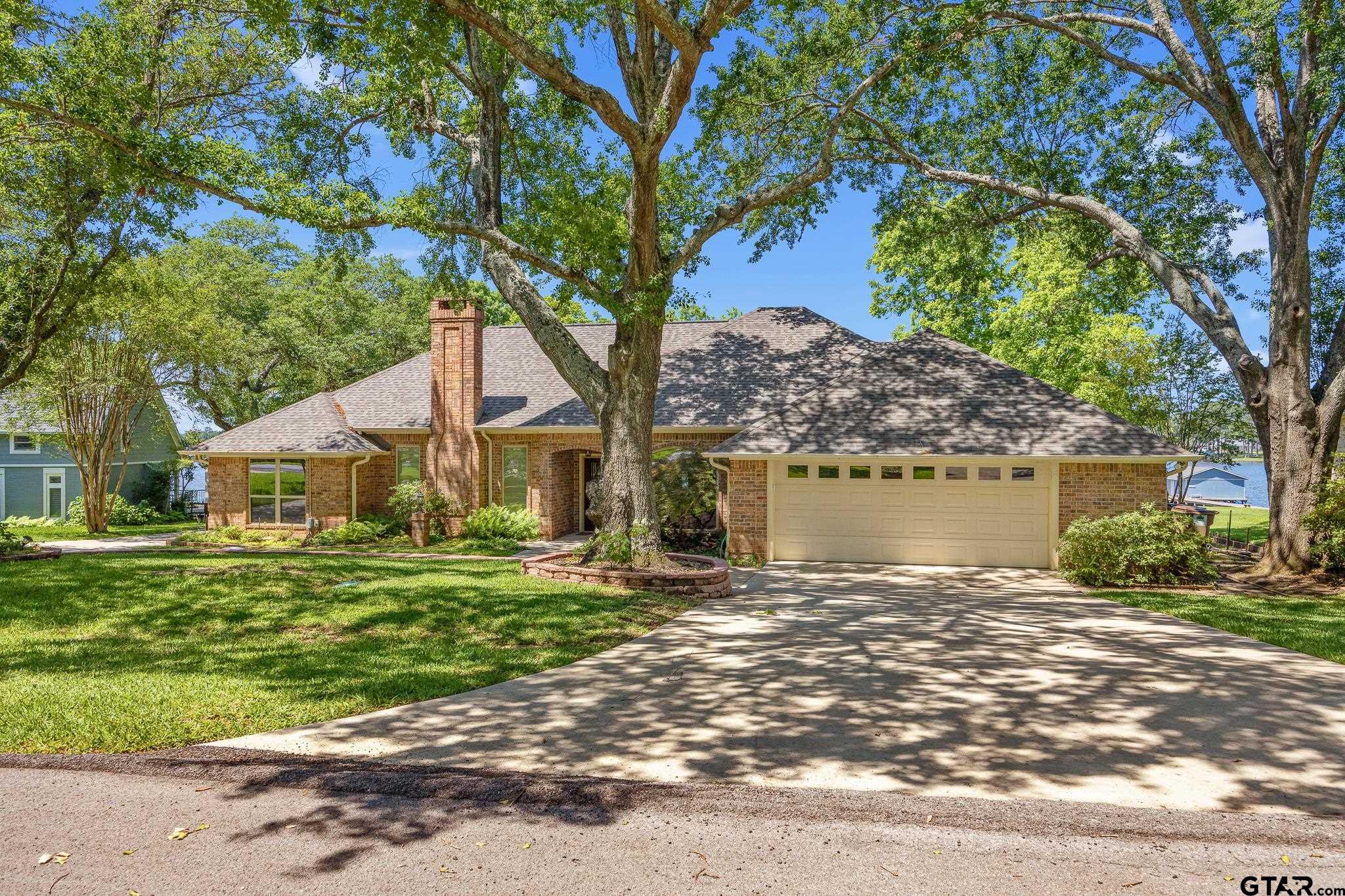 21184 Bay View Dr