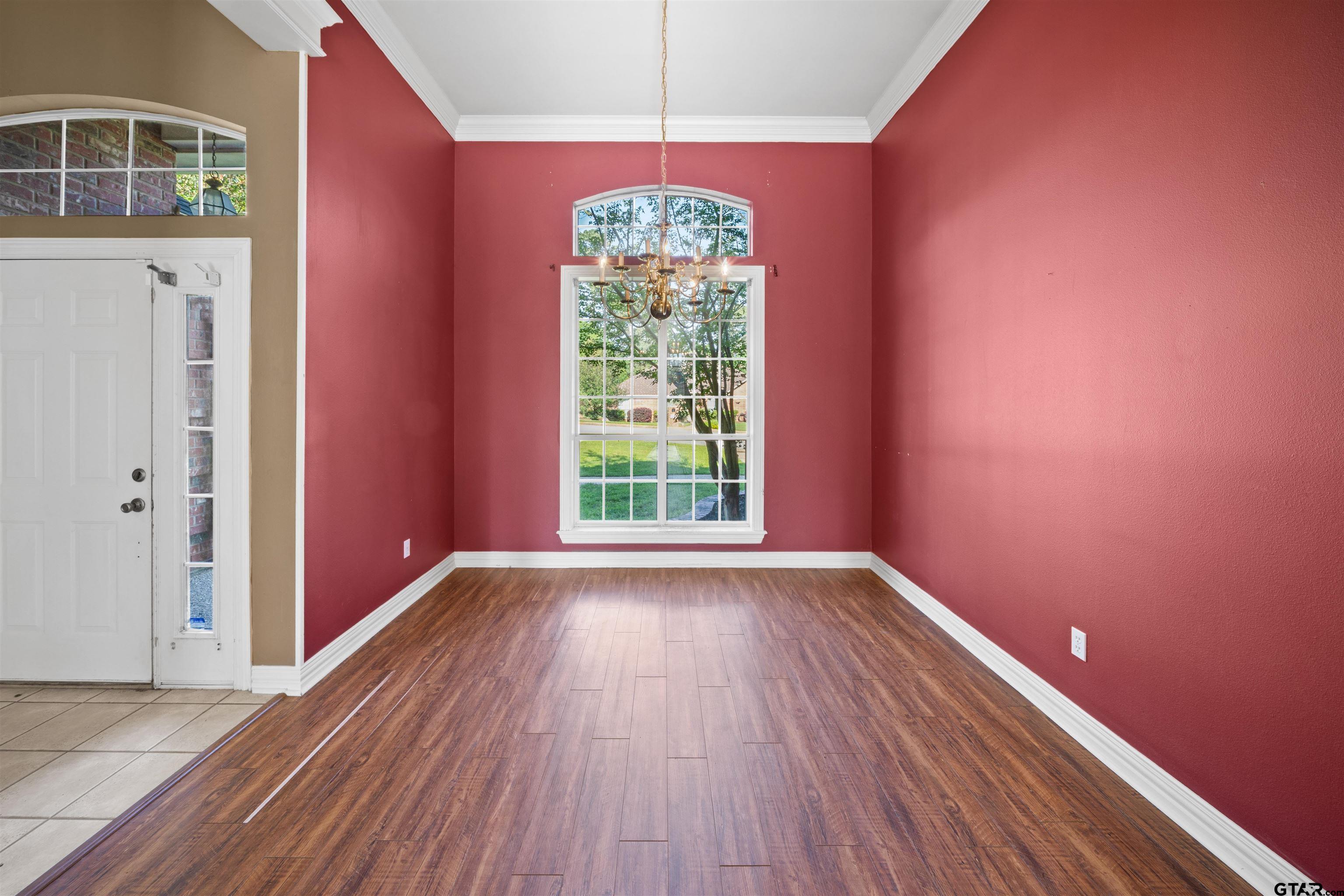 14381 Cedarwood Cir