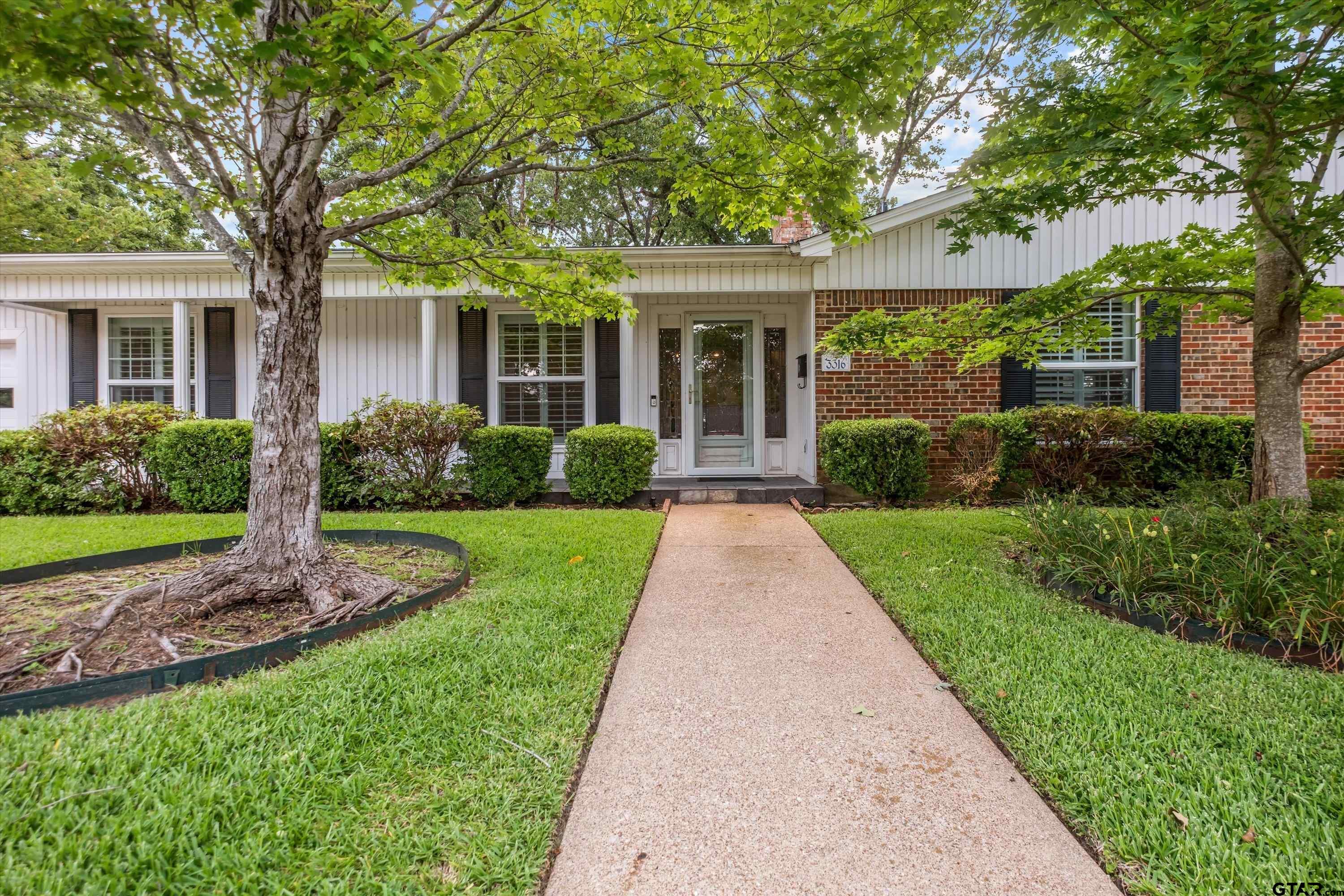 3316 S Cameron Ave.