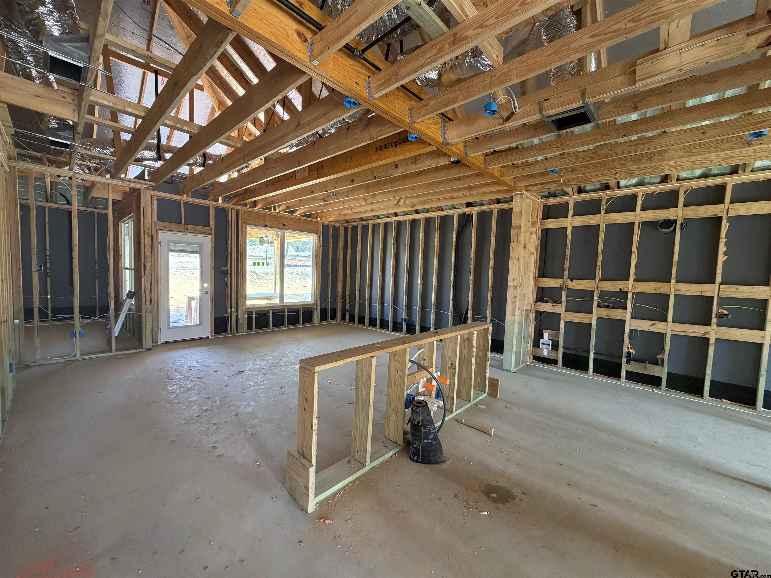7018 Cottage Square