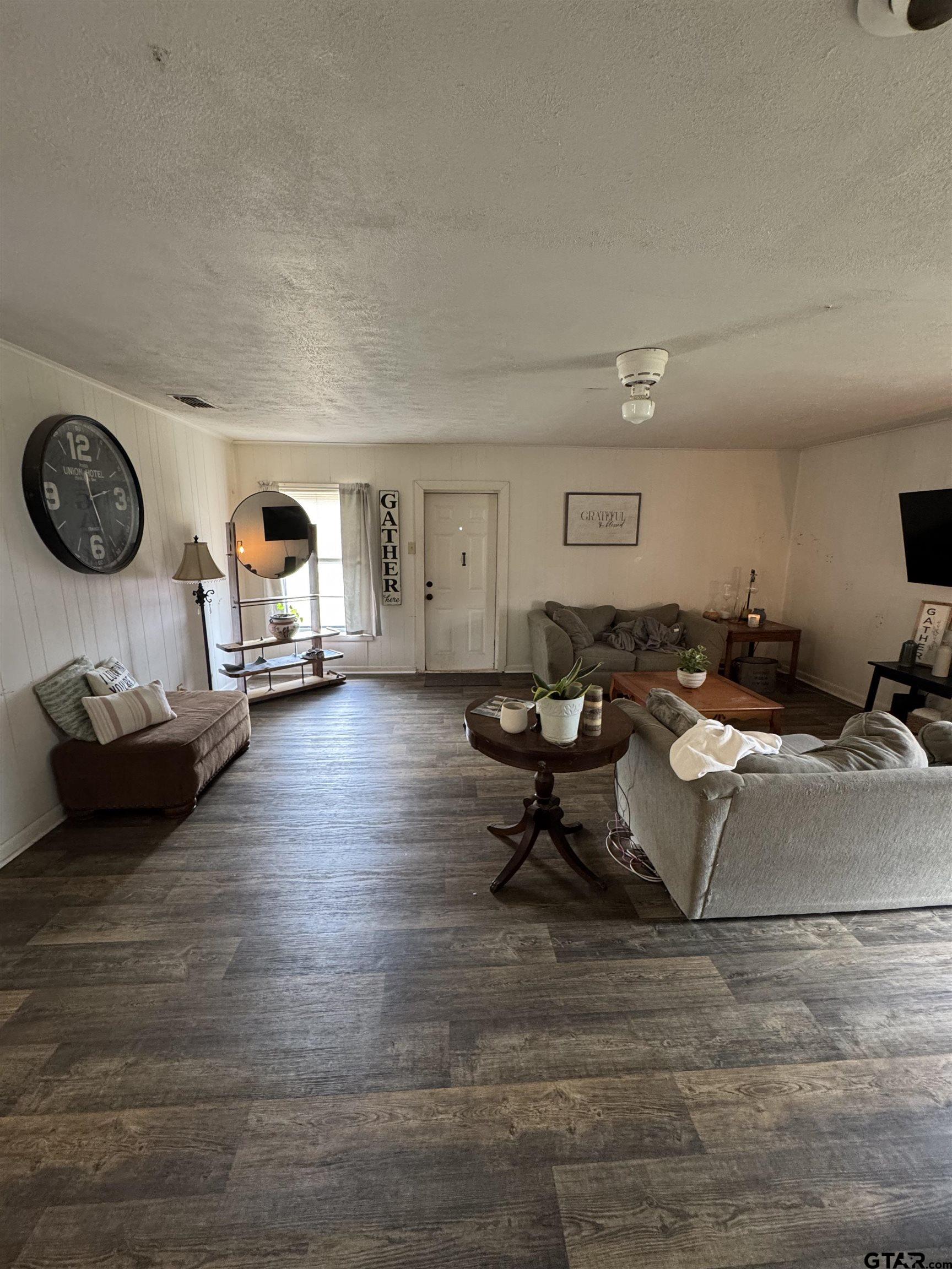 103 Tomie St