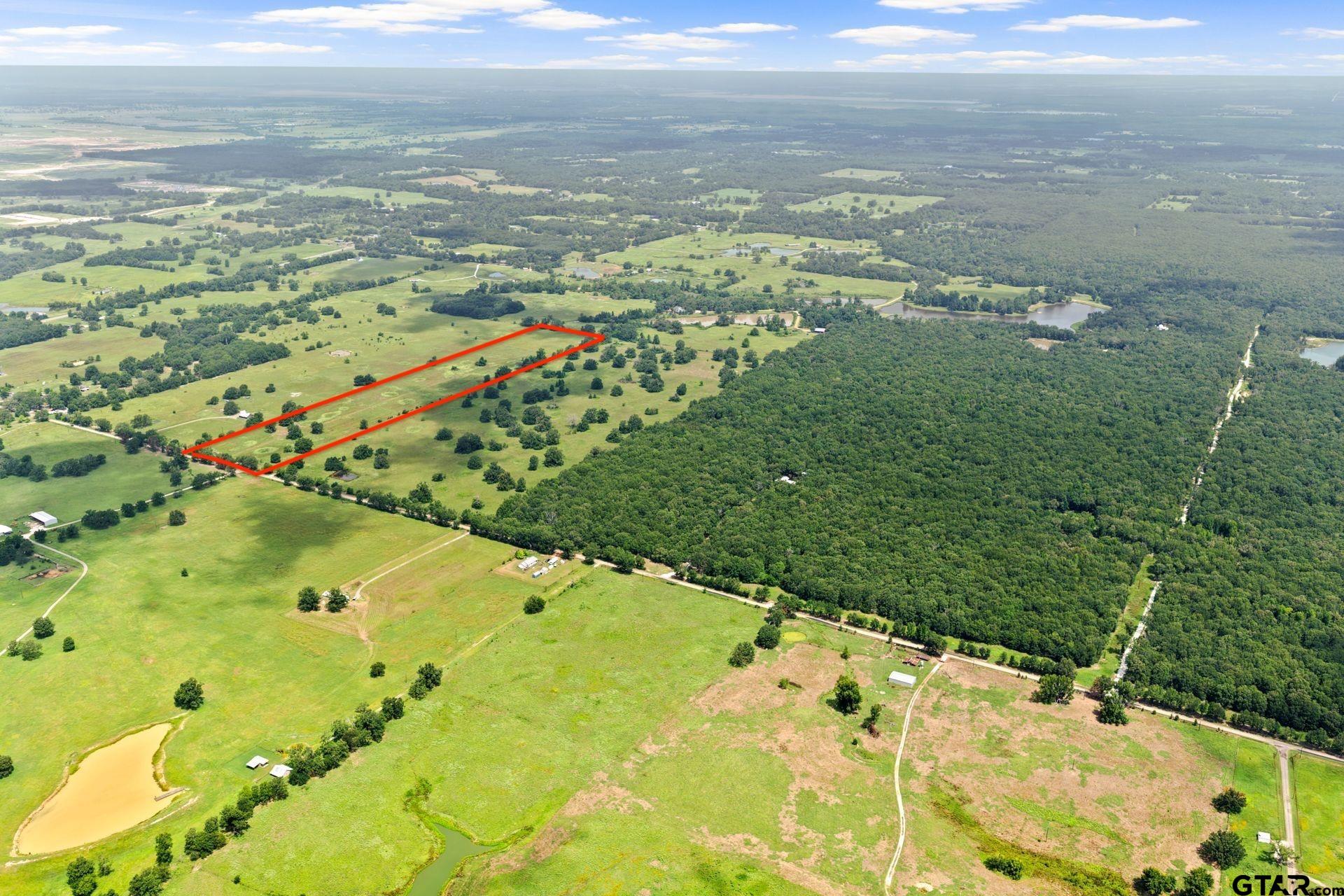 495 NE County Road 2220