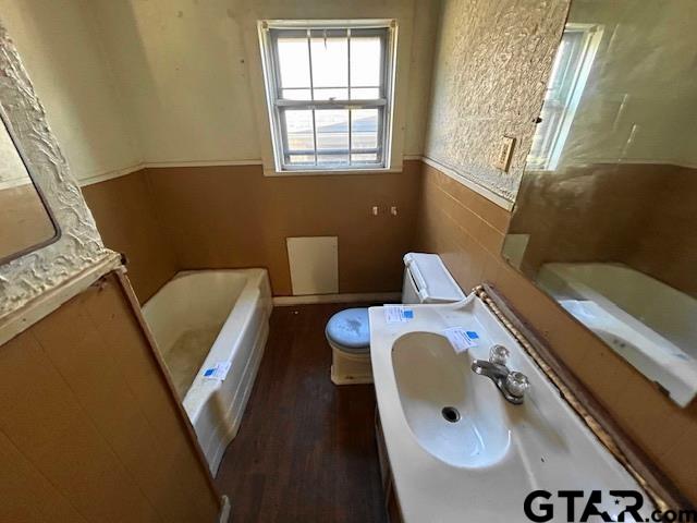 Tyler, Texas 75702, United States, 3 Bedrooms Bedrooms, ,2 BathroomsBathrooms,Residential,Pending,29067