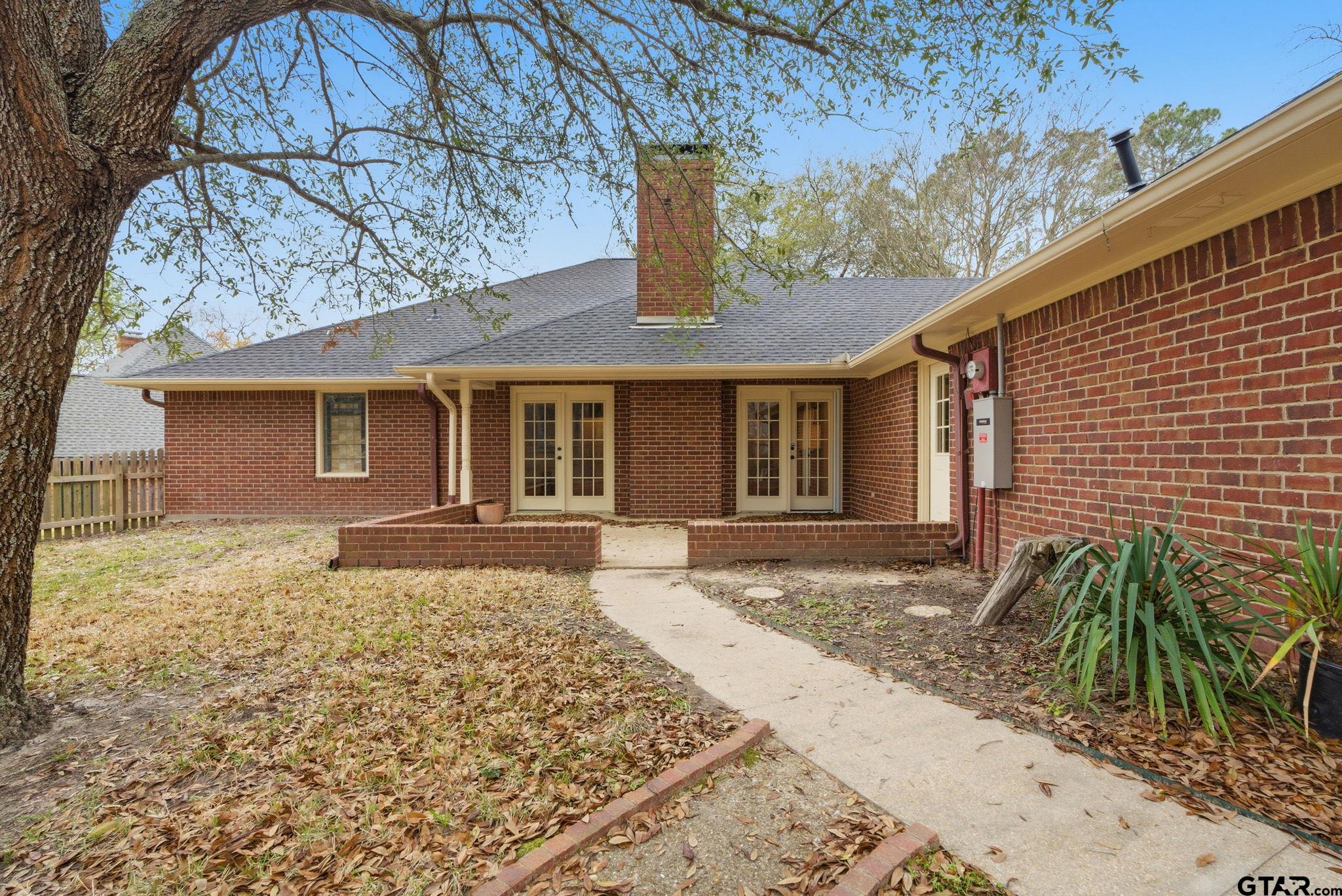 3308 Moss Glen Circle