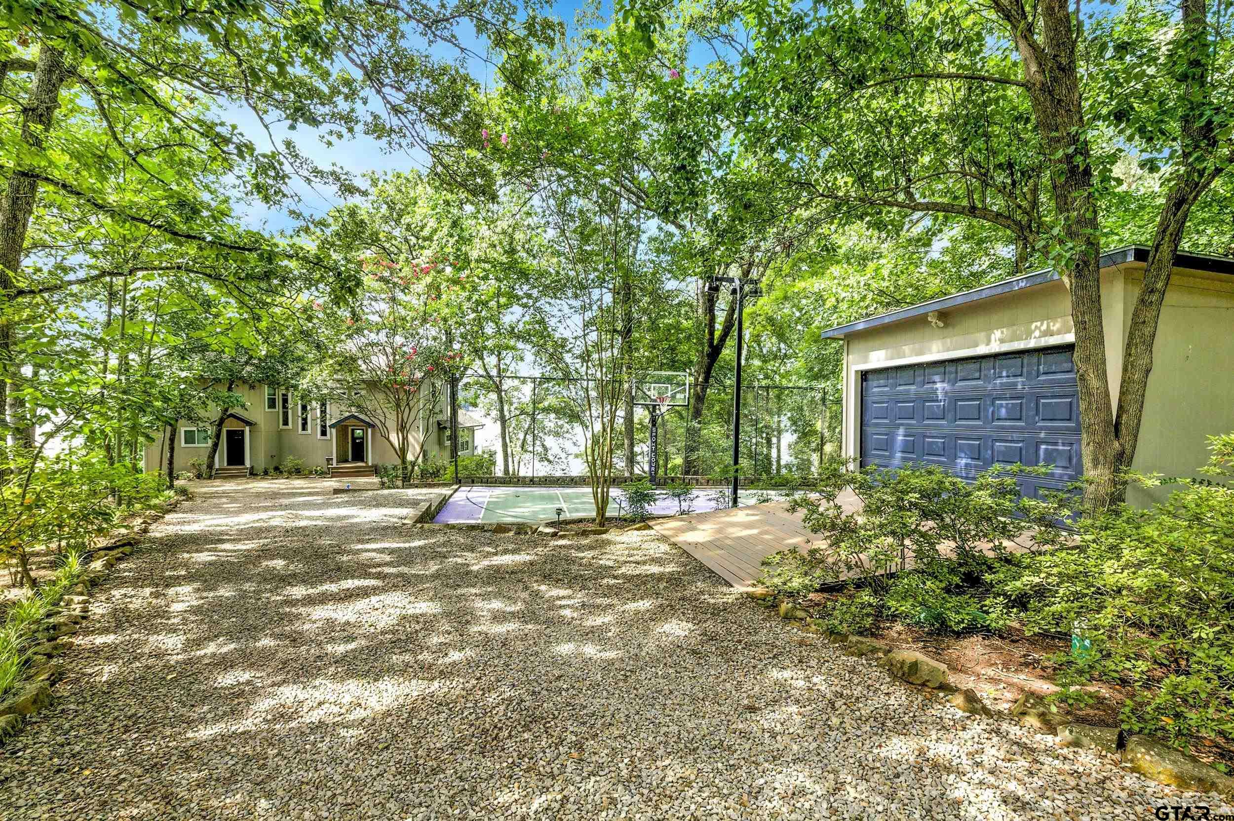 74 Colorado Ct