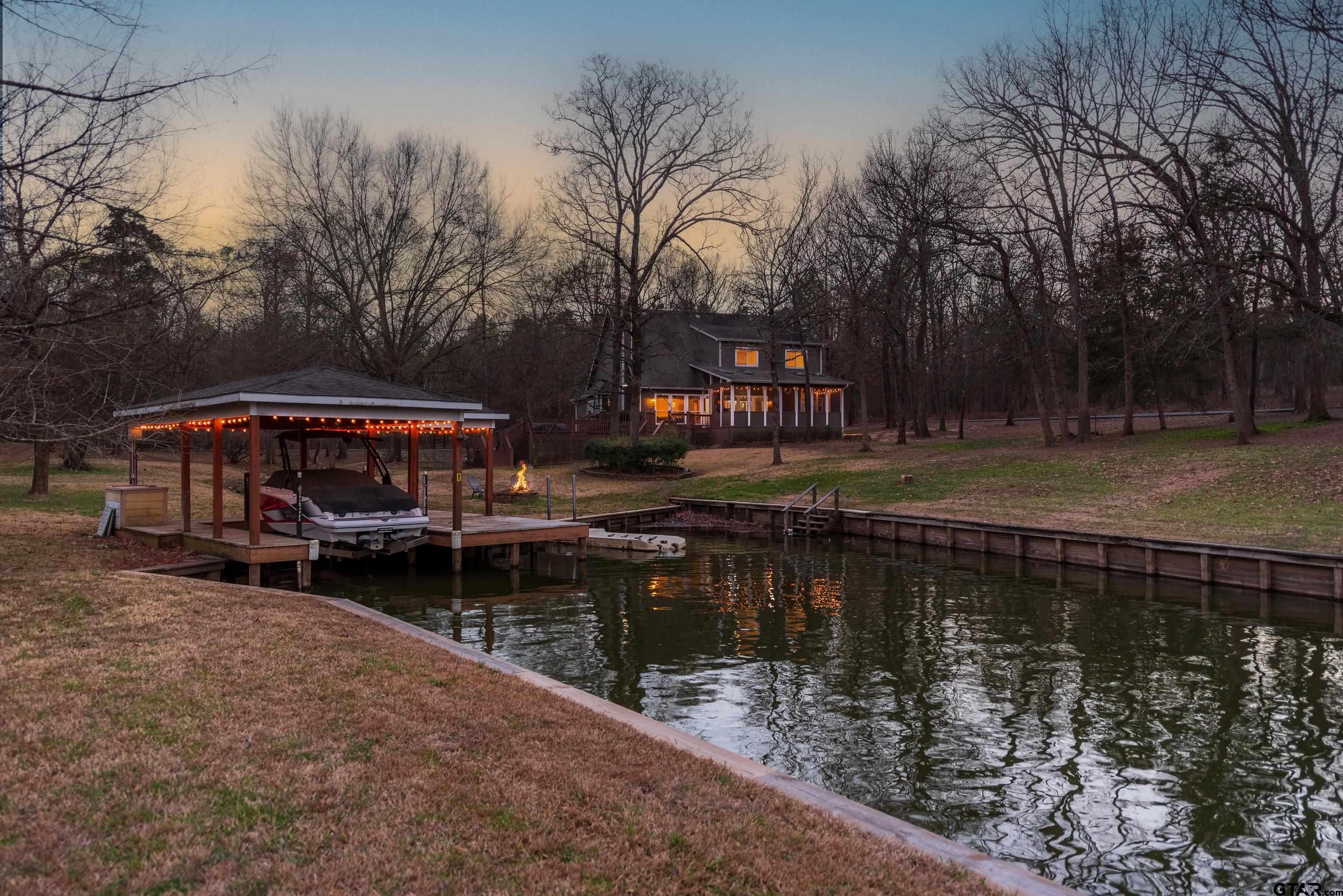 233 E El Dorado Drive