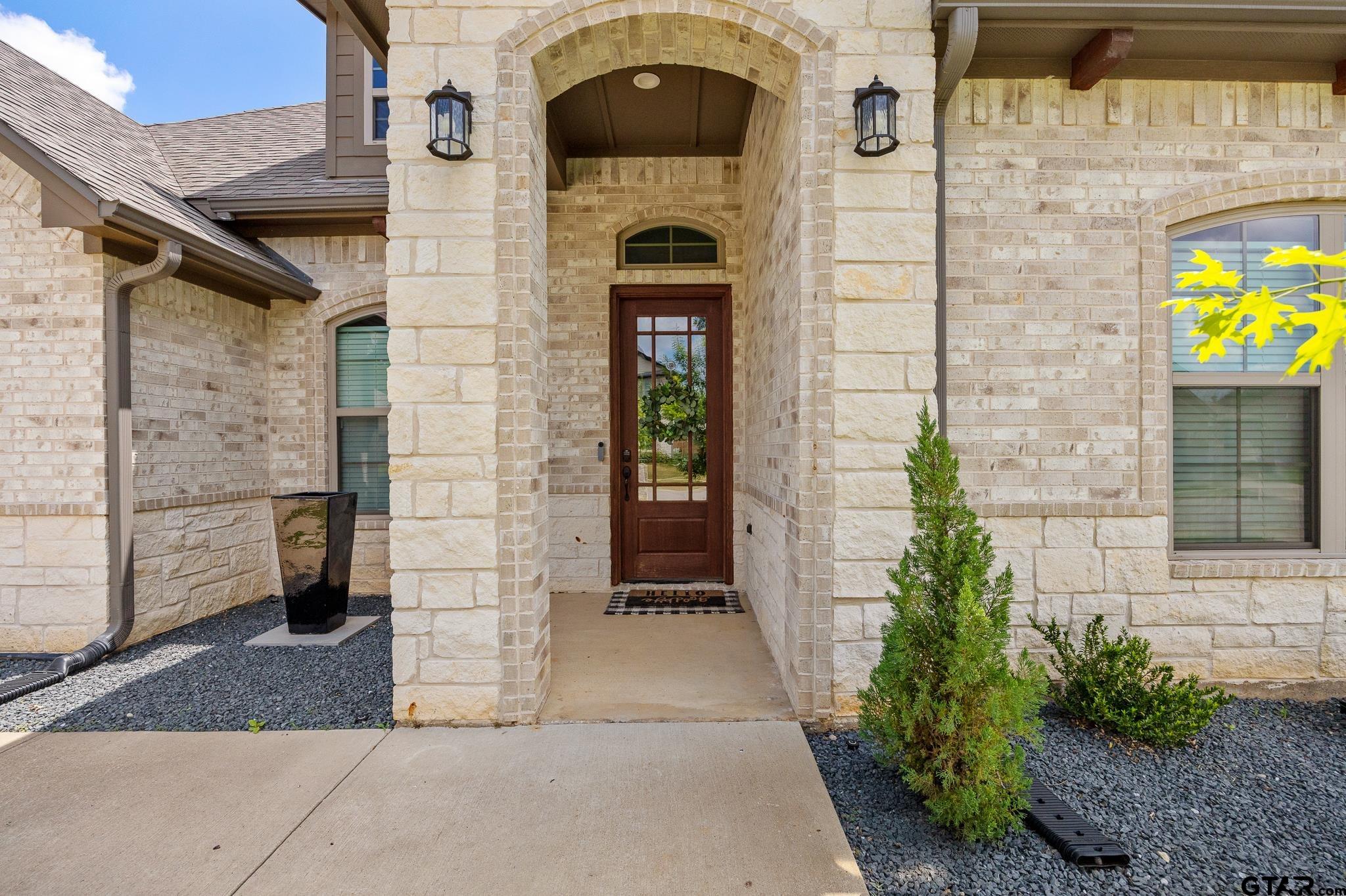 9157 Teal Flight Way