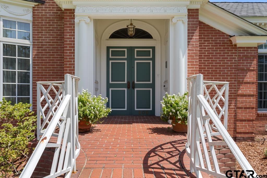 309 Glenhaven