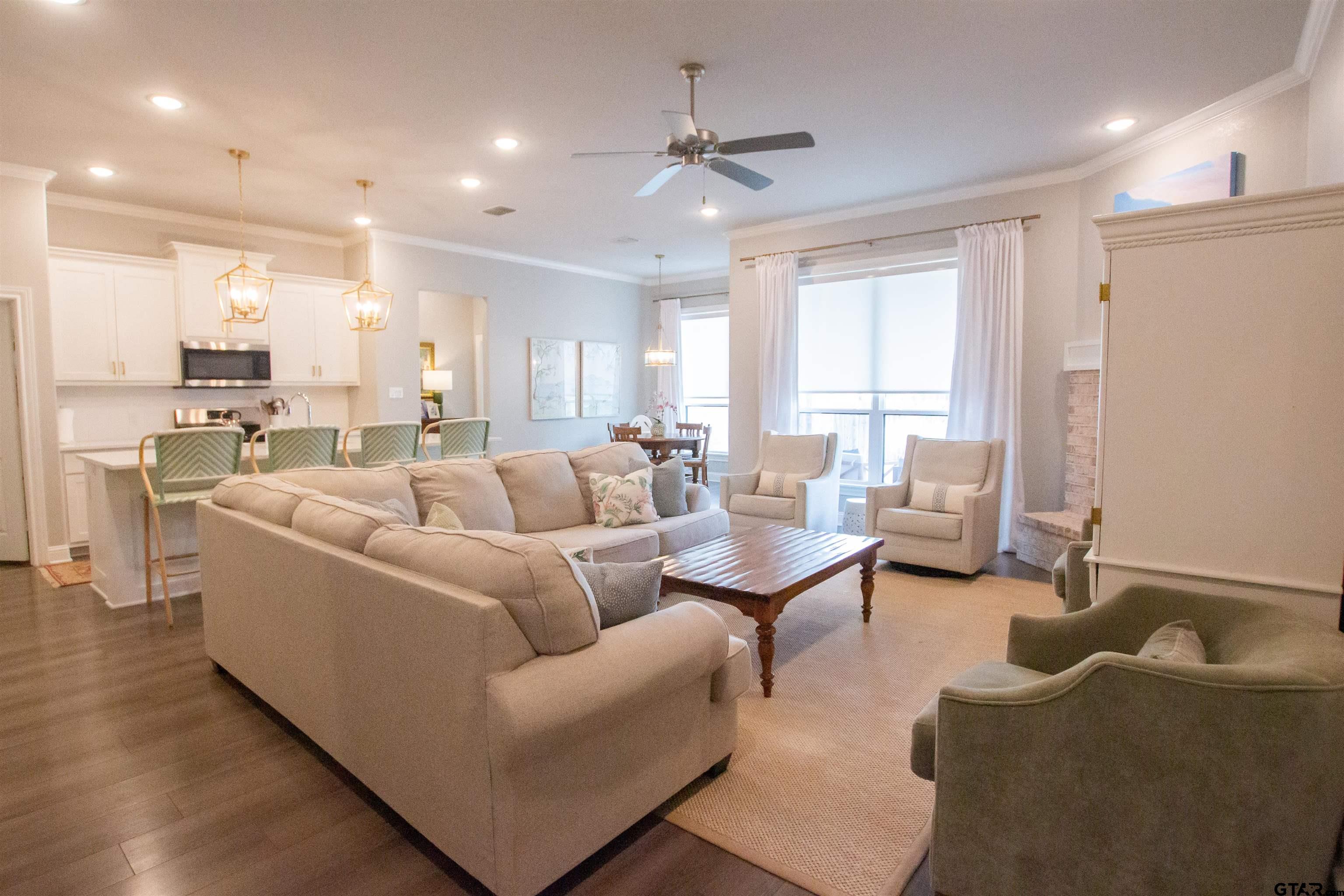 11462 Lindsey Garden Dr