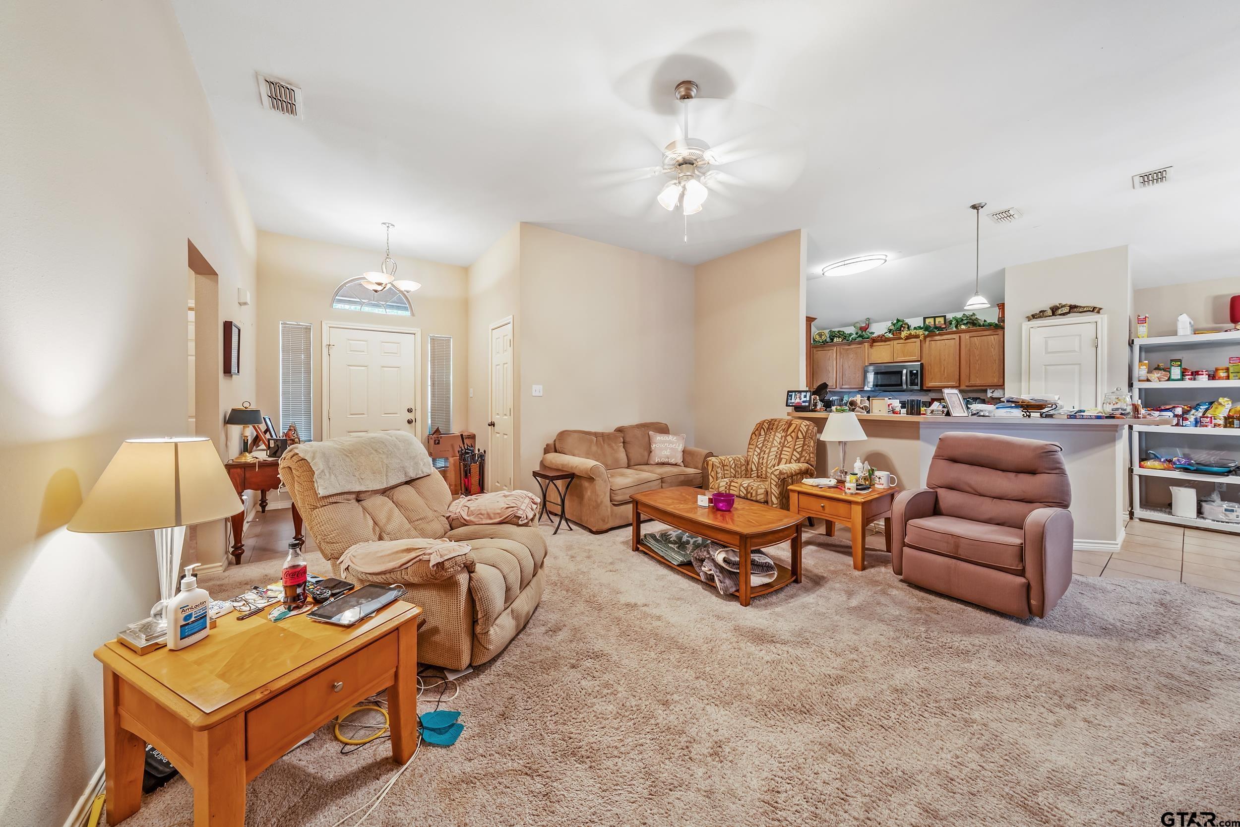 6952 La Hacienda Dr