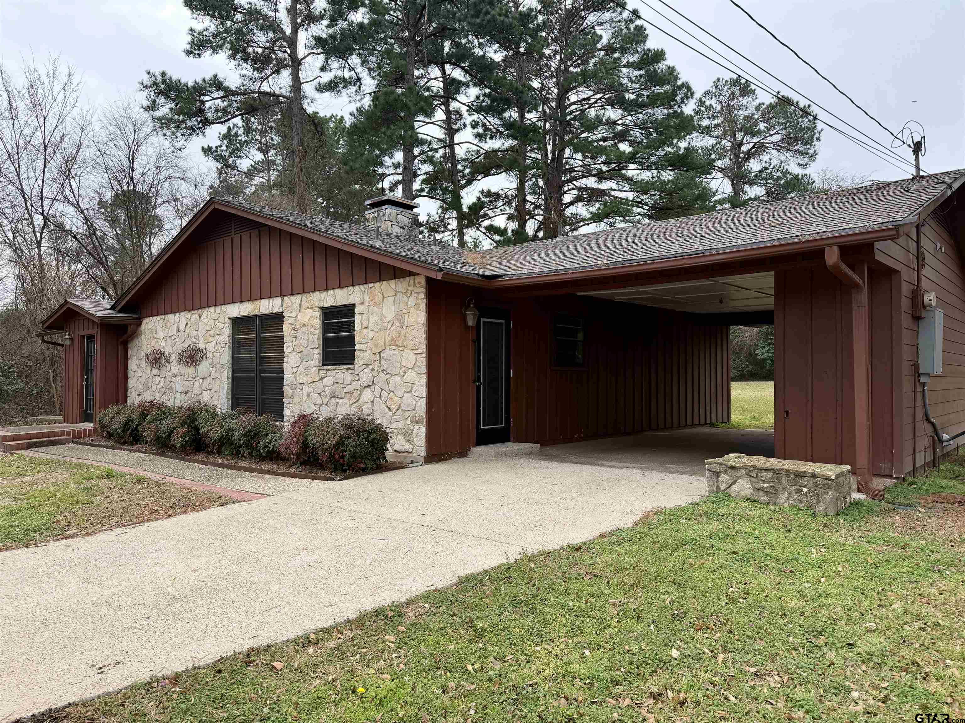 1152 Fairway Dr. West