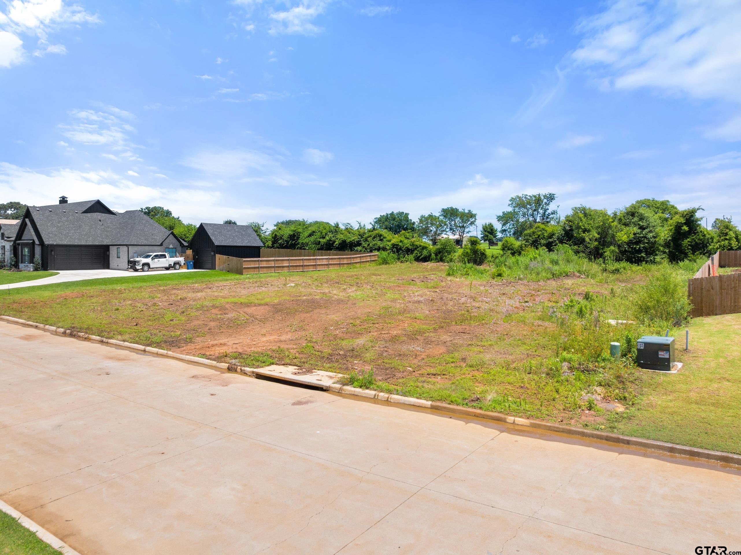 20249 Roebuck Dr