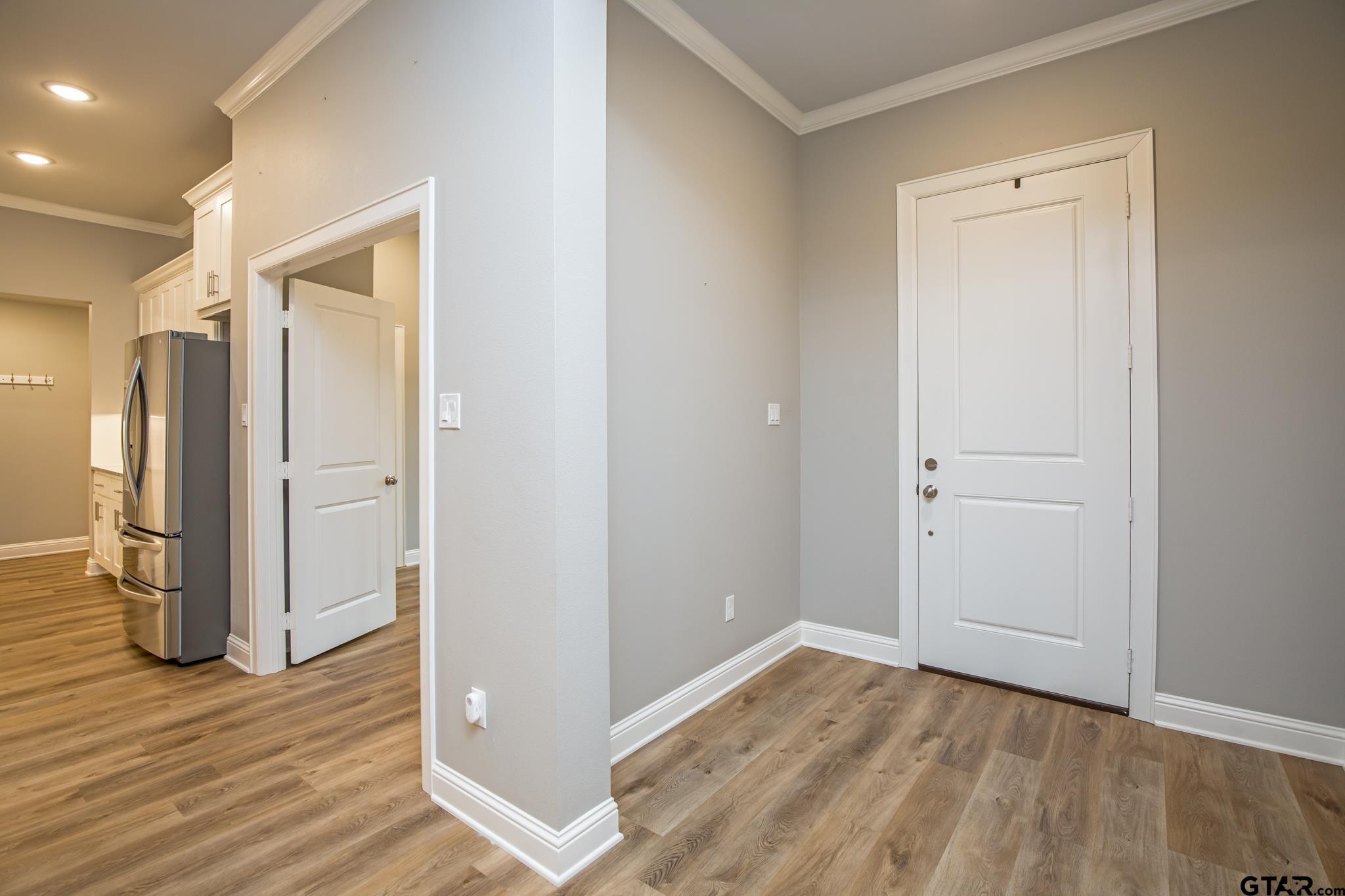 108 Amanda Ave