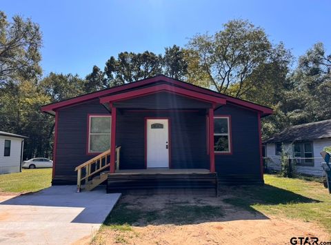 A home in Mt Pleasant