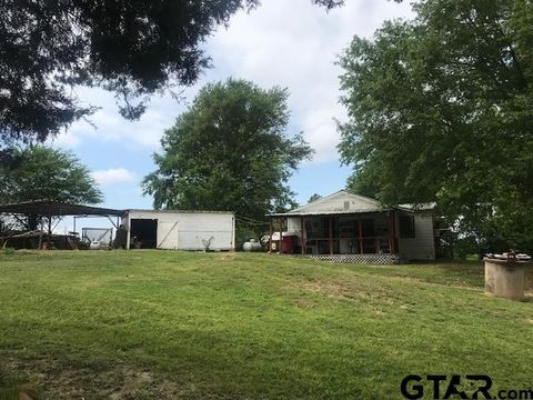 A home in Gilmer