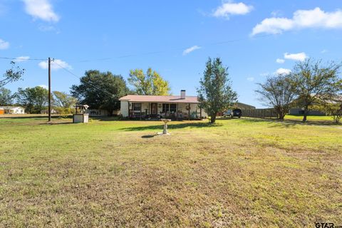 A home in Grand Saline