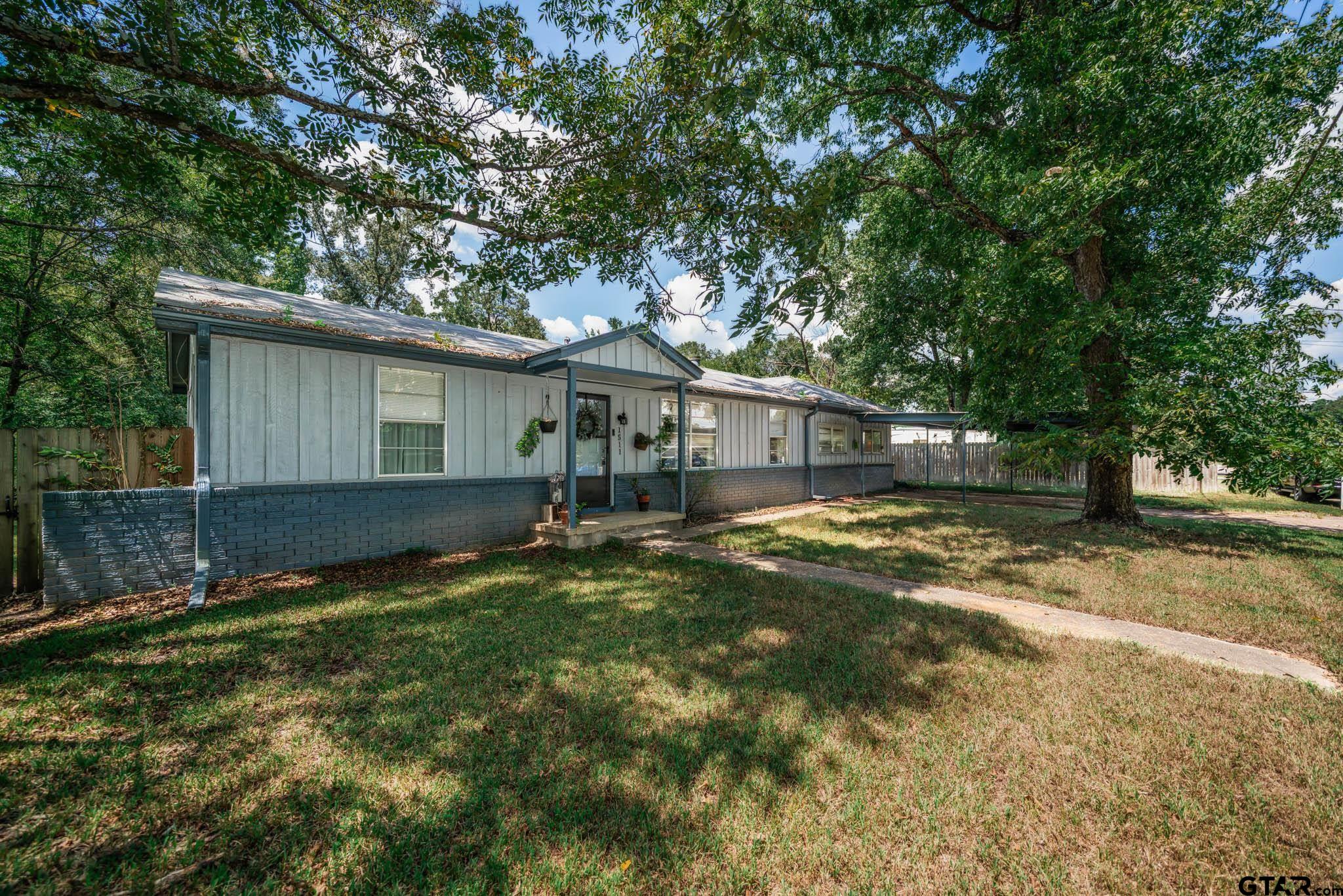 1511 Teachers Ridge