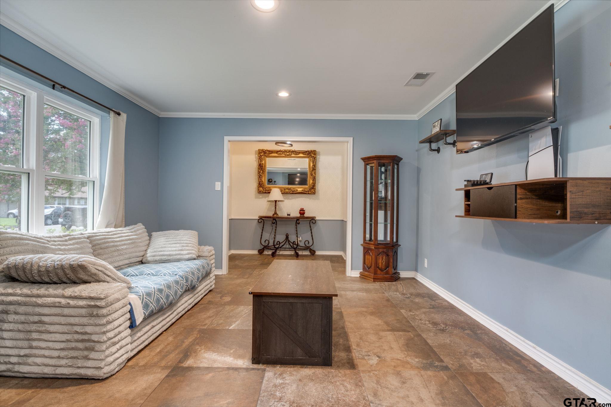3700 S Cameron