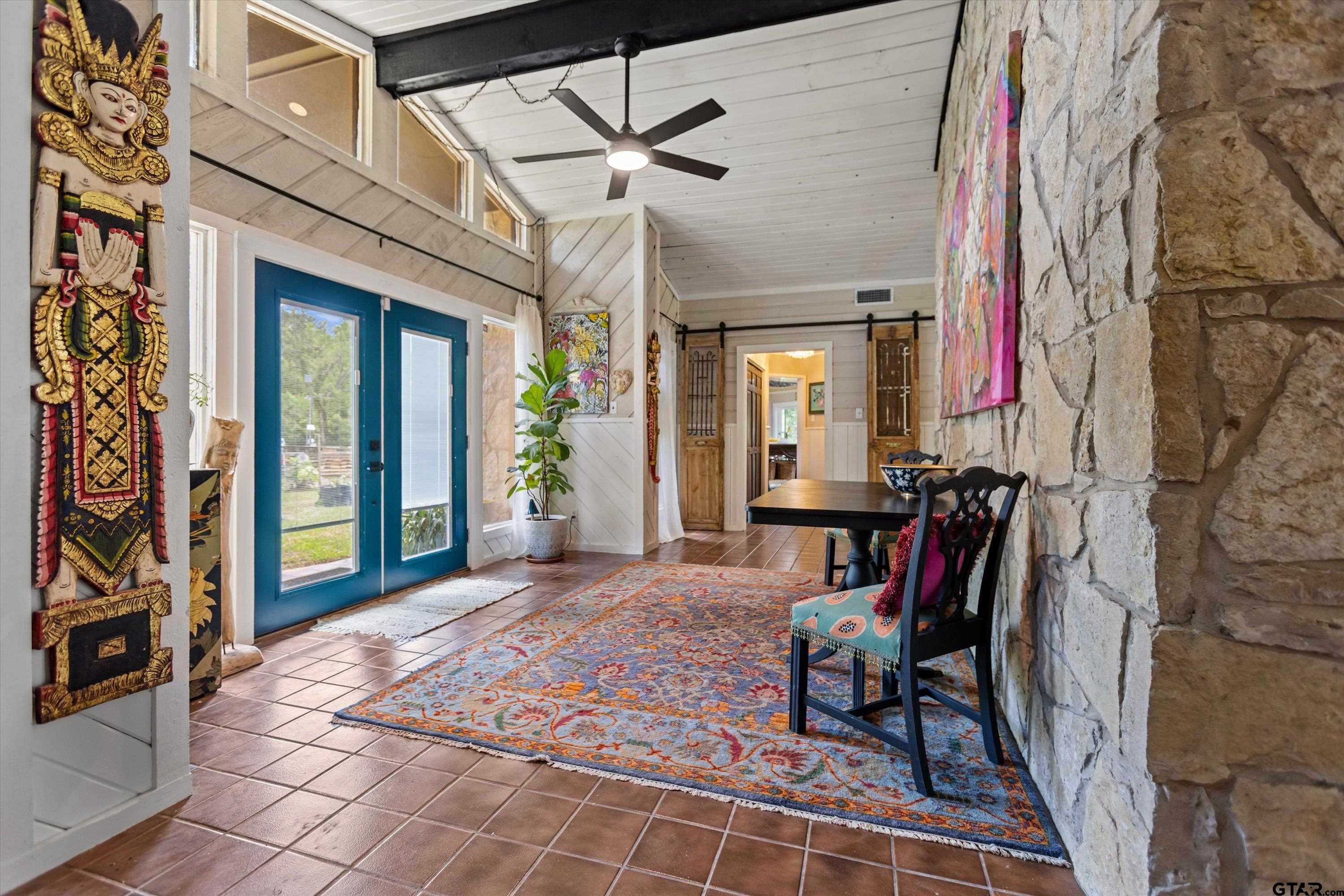 412 Woodhaven Cir