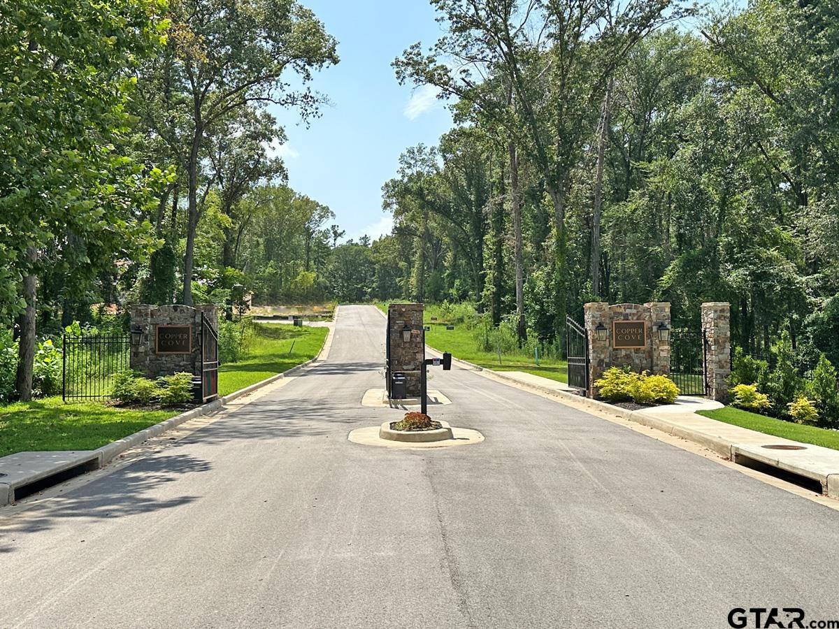 1792 Stonecrest Blvd.