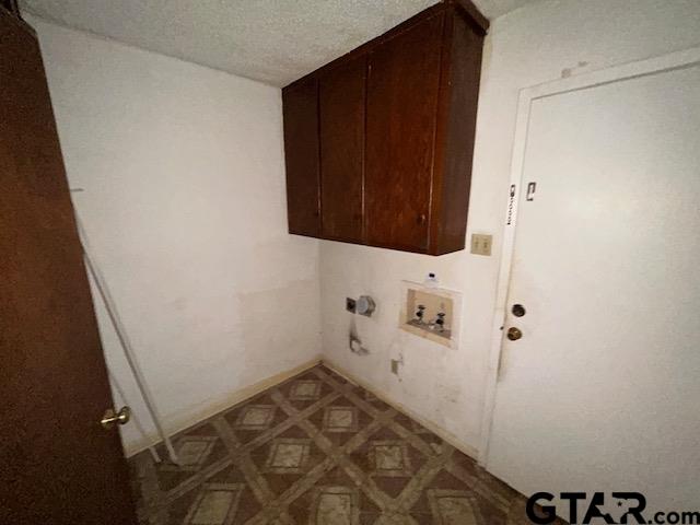 Tyler, Texas 75701, United States, 4 Bedrooms Bedrooms, ,3 BathroomsBathrooms,Residential,Active,226844