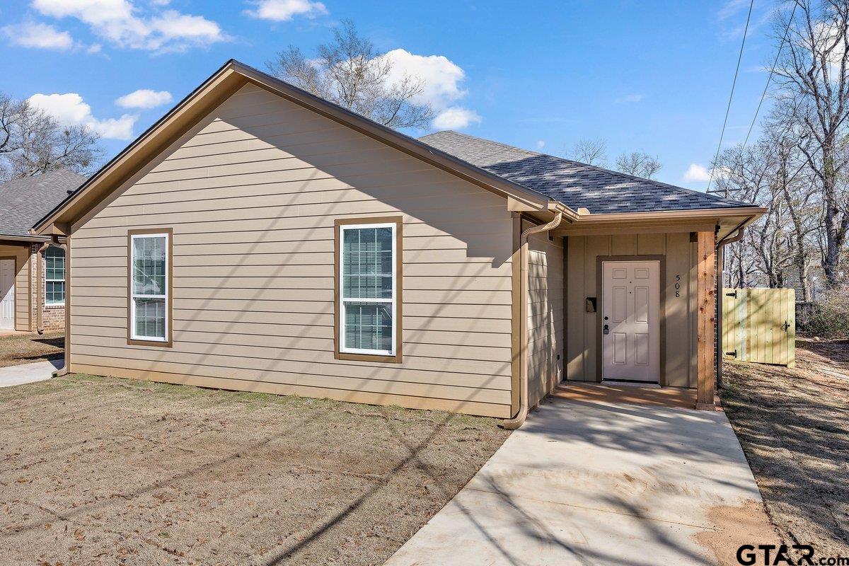 506 & 508 Neches Street