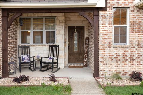 A home in Sulphur Springs