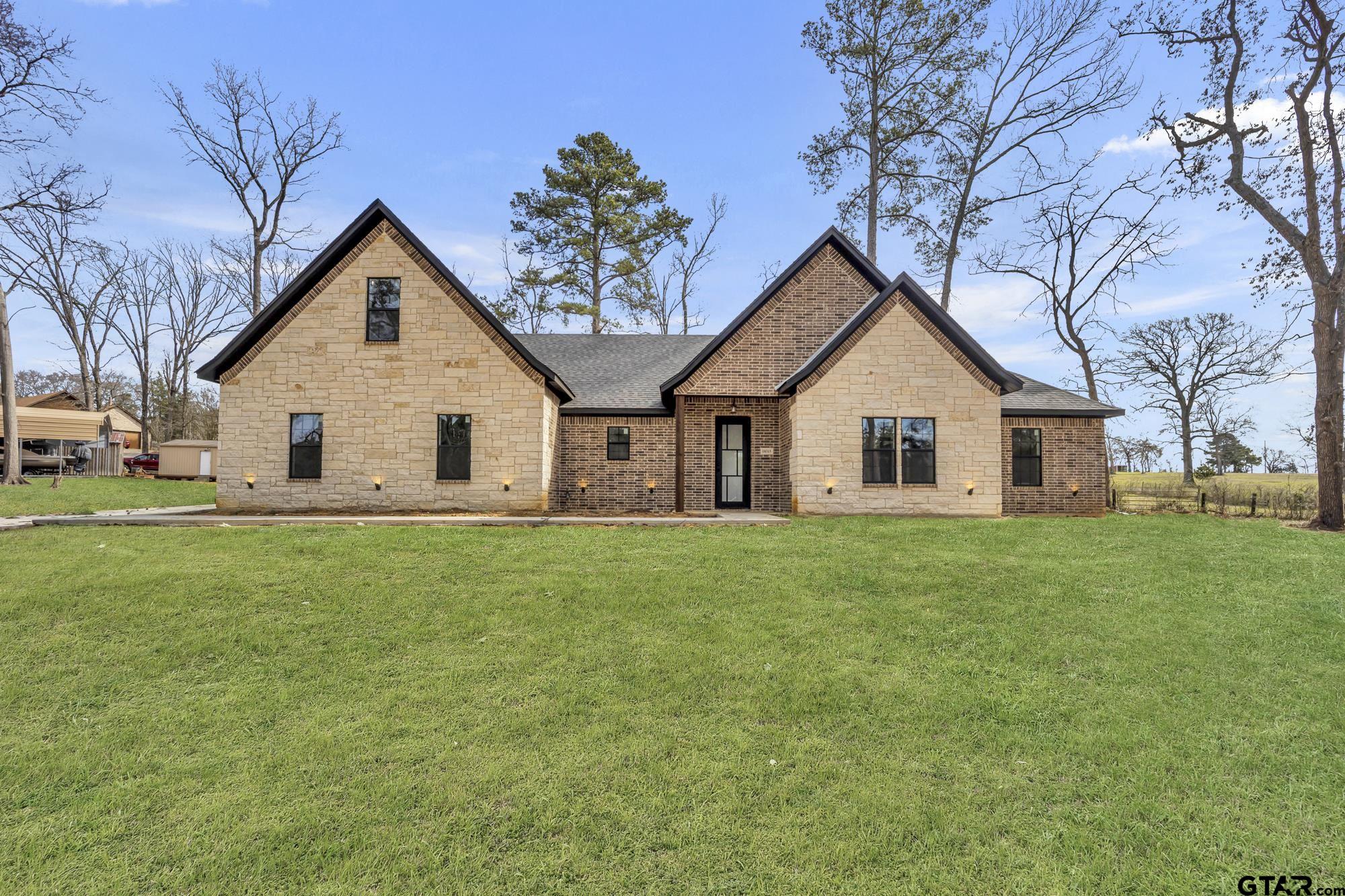 18315 Sunshine Ln