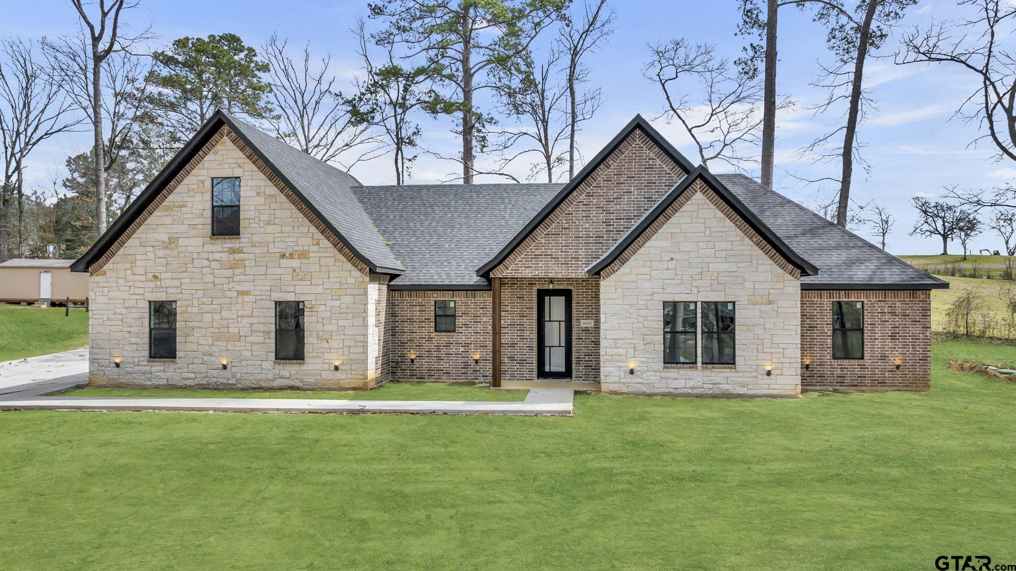 18315 Sunshine Ln