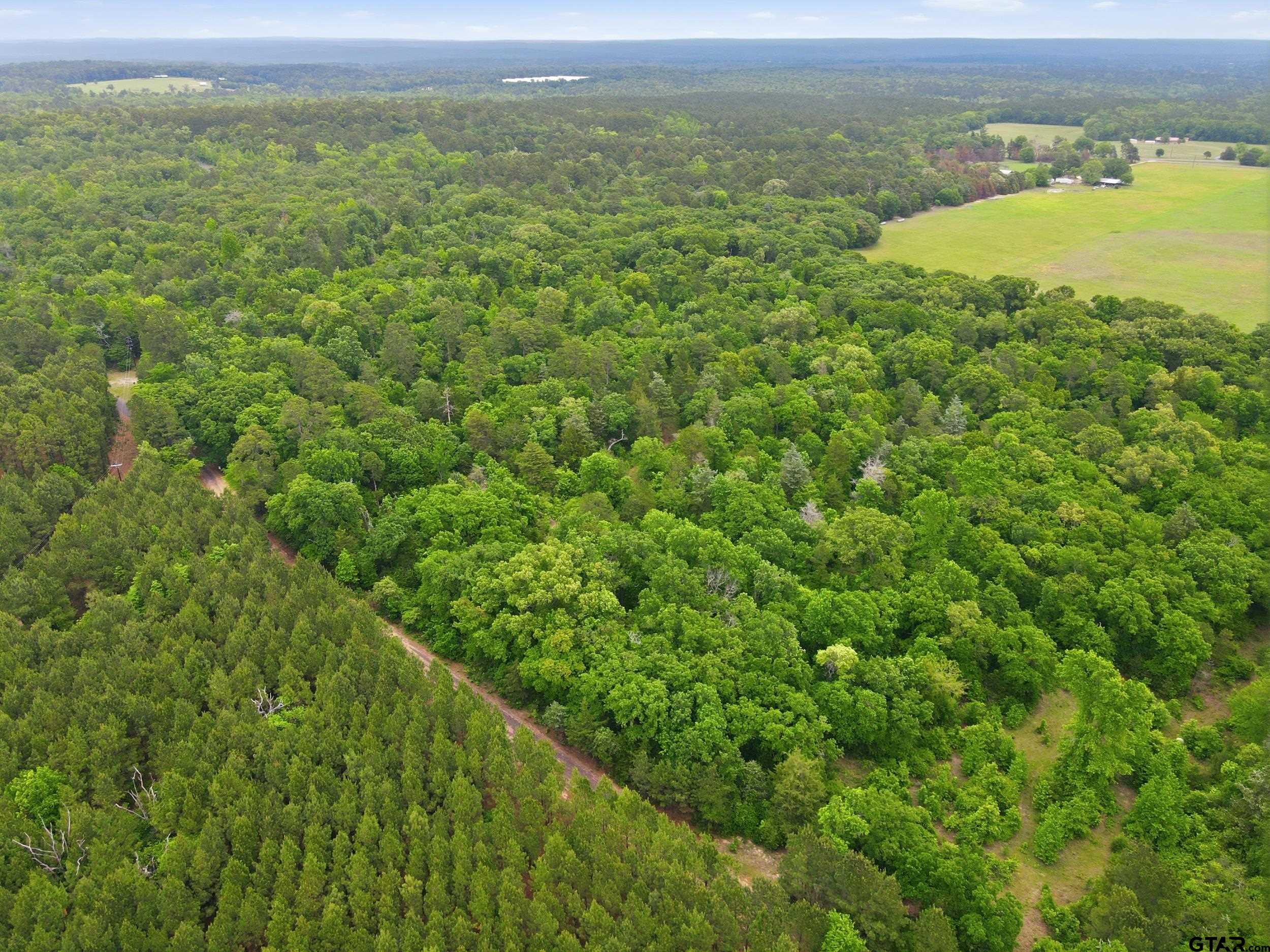 000 Private Road 7832
