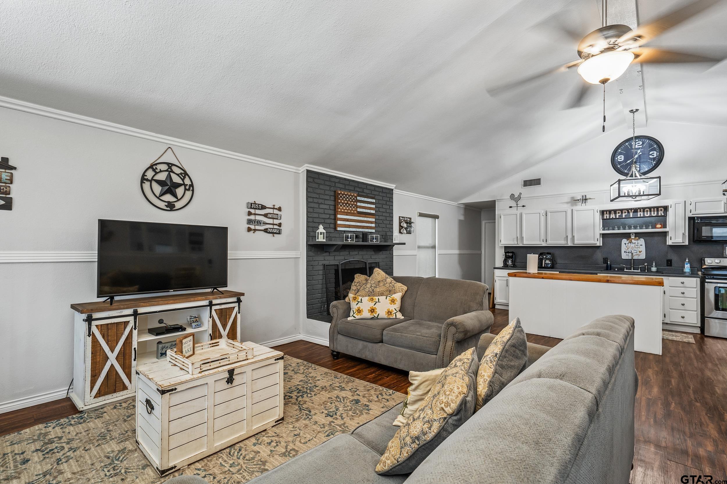 1067 Beachside Drive