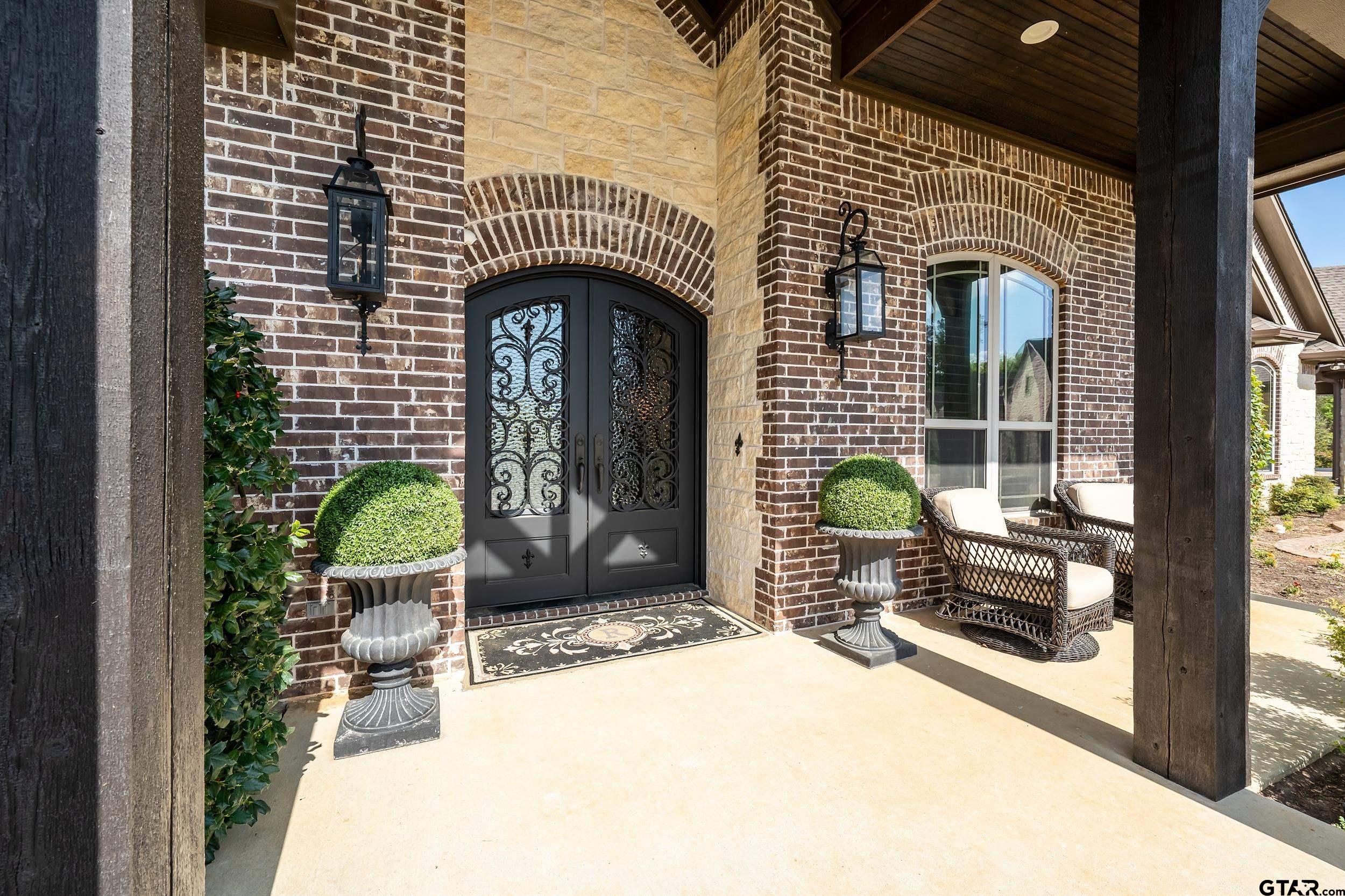 17521 Biltmore Circle