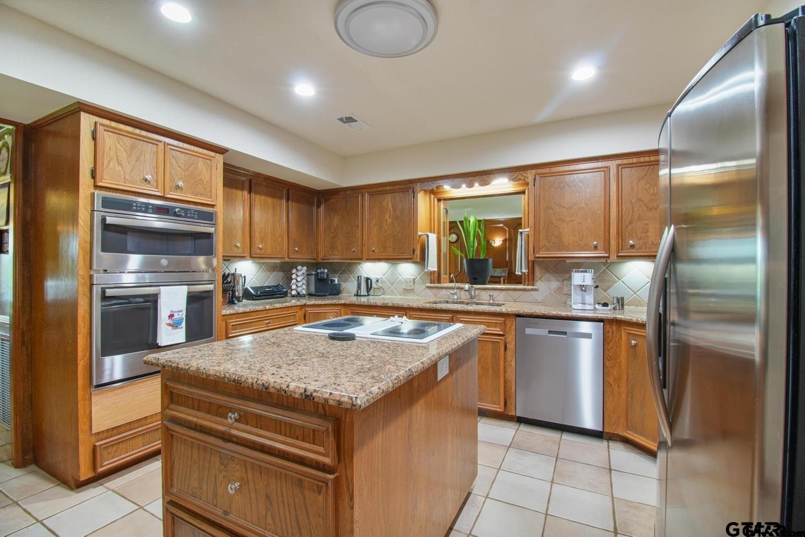 11074 W Highway 64