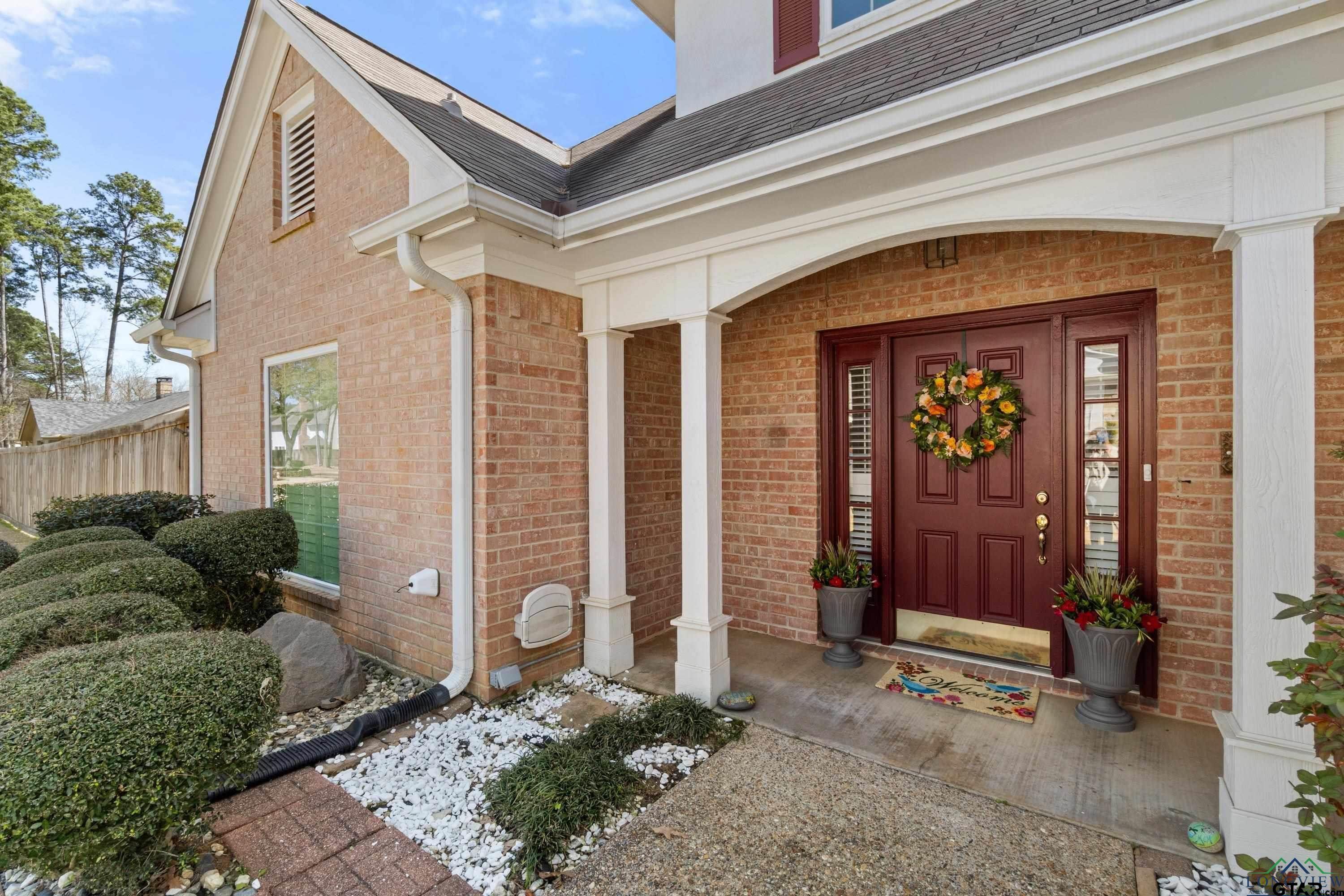 302 Tealwood
