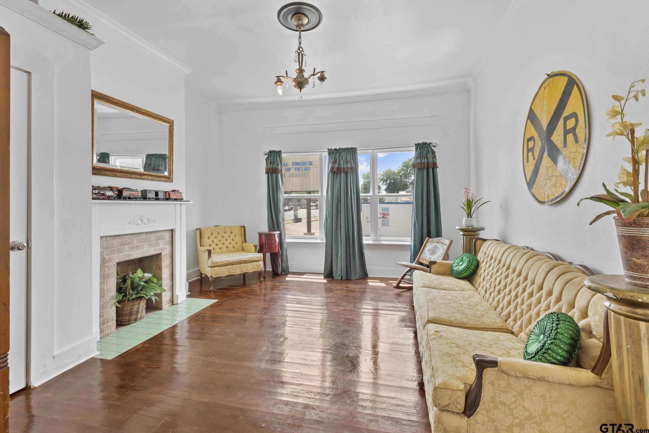 215 W Grand Avenue
