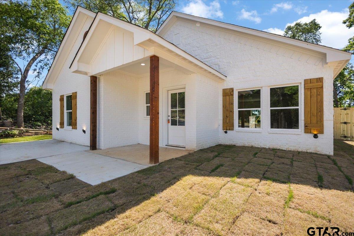817 Boyd Ave